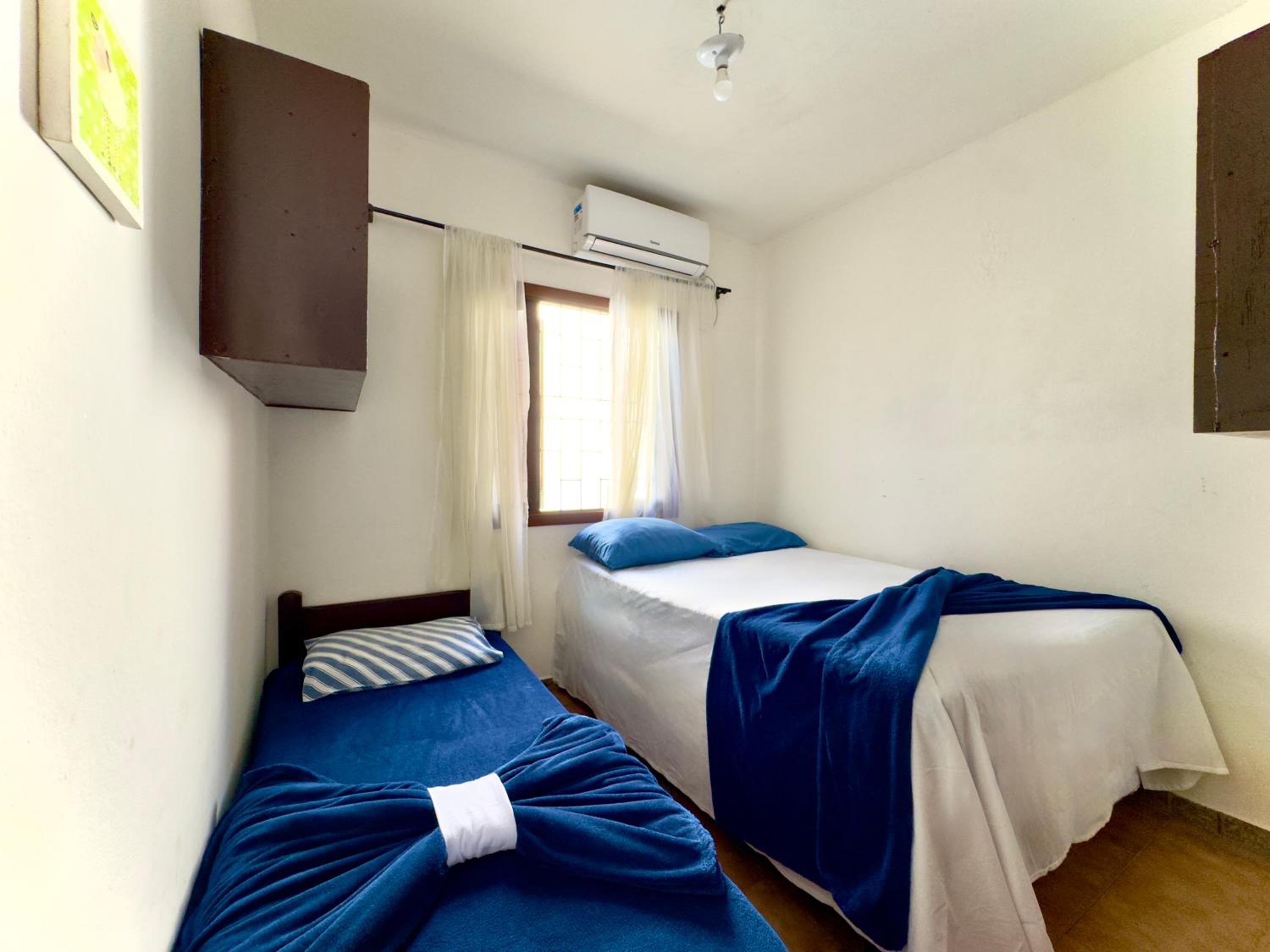 Casa Completa em Penha a poucos passos da PRAIA com Wi Fi TV e Cozinha Equipada Churrasqueira Privativa Ares condicionados Perfeito para Férias em Família