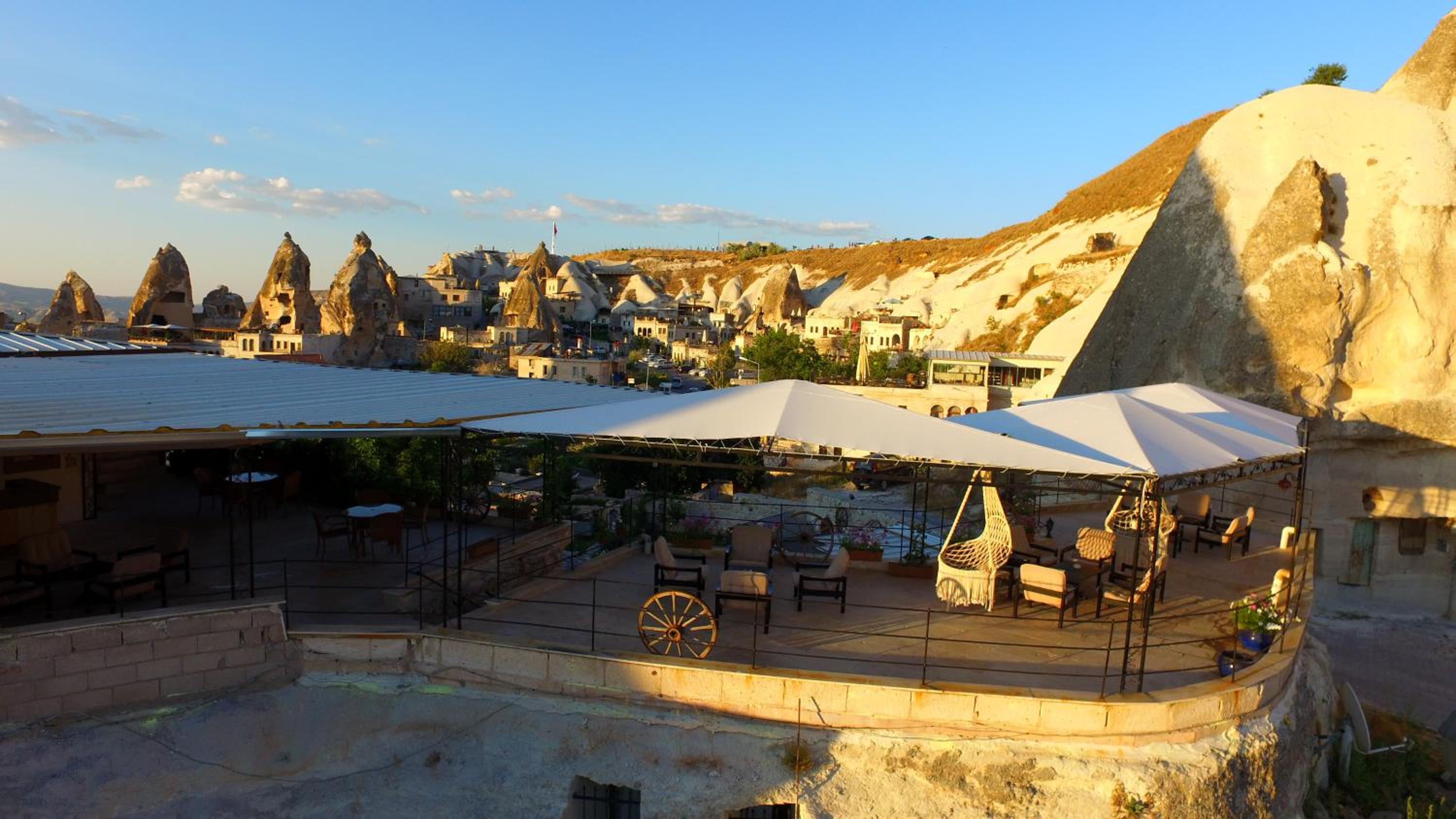 Kayatas Cave Suites - Image 53