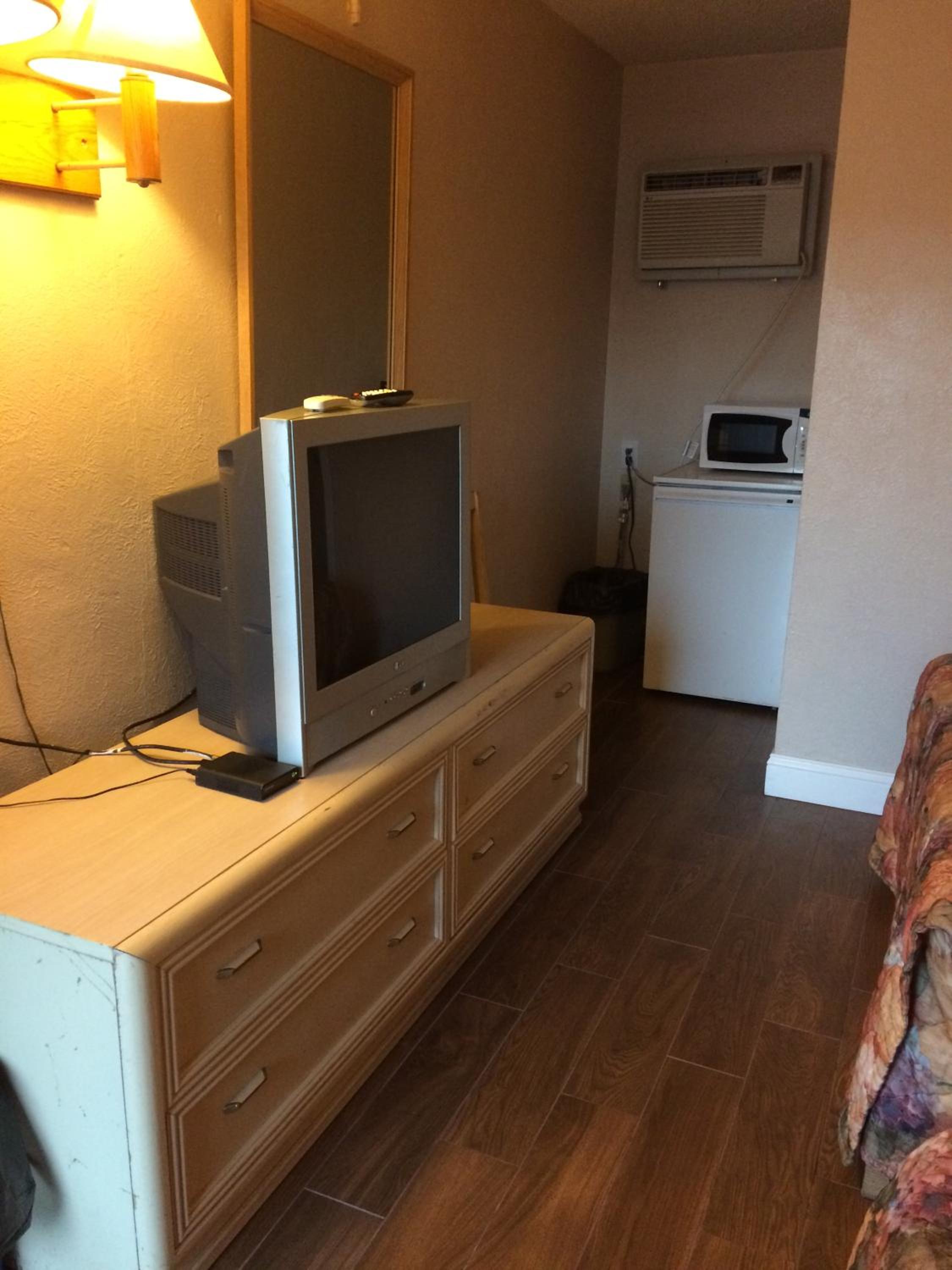 Royal Court Motel