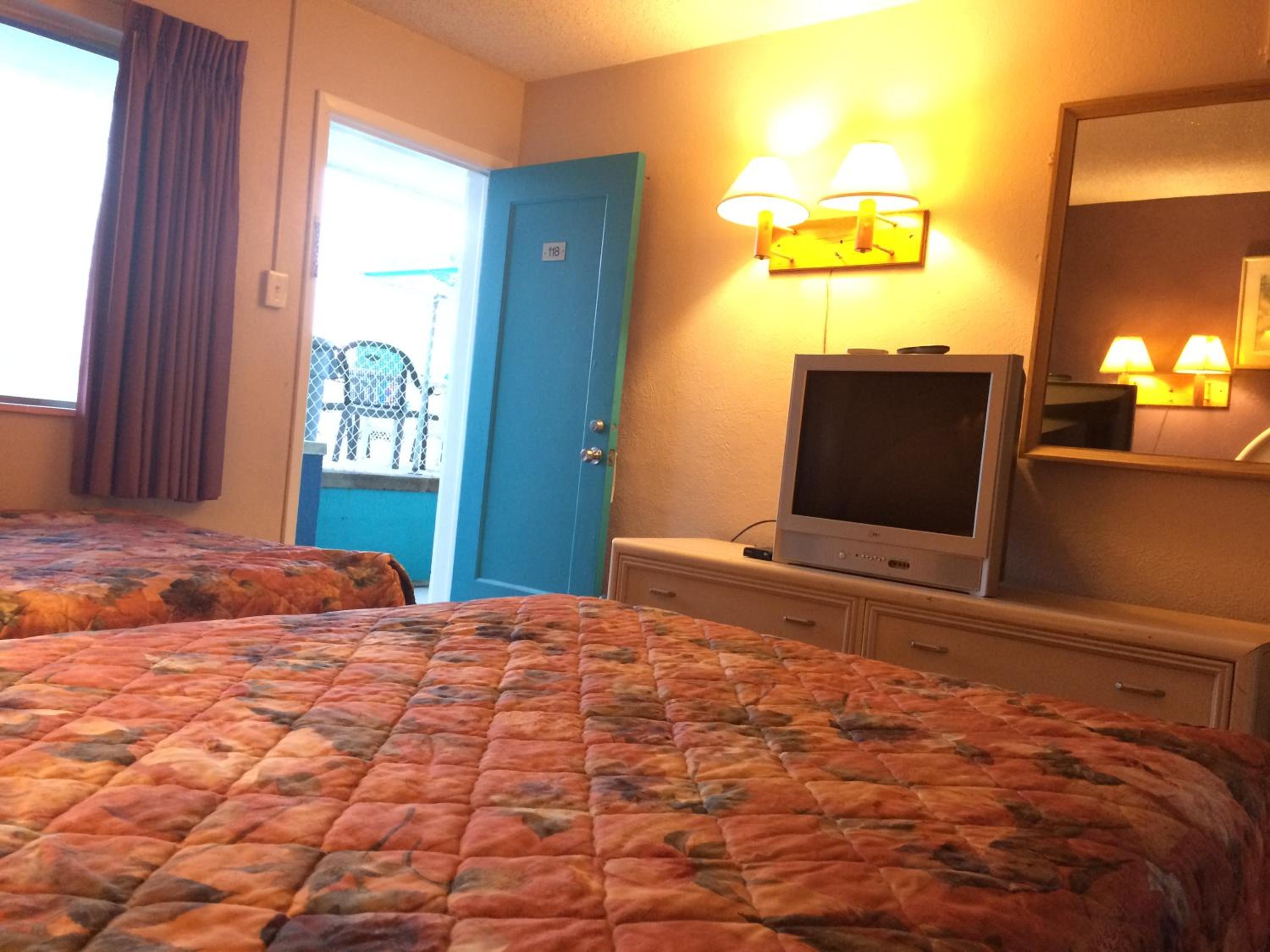 Royal Court Motel