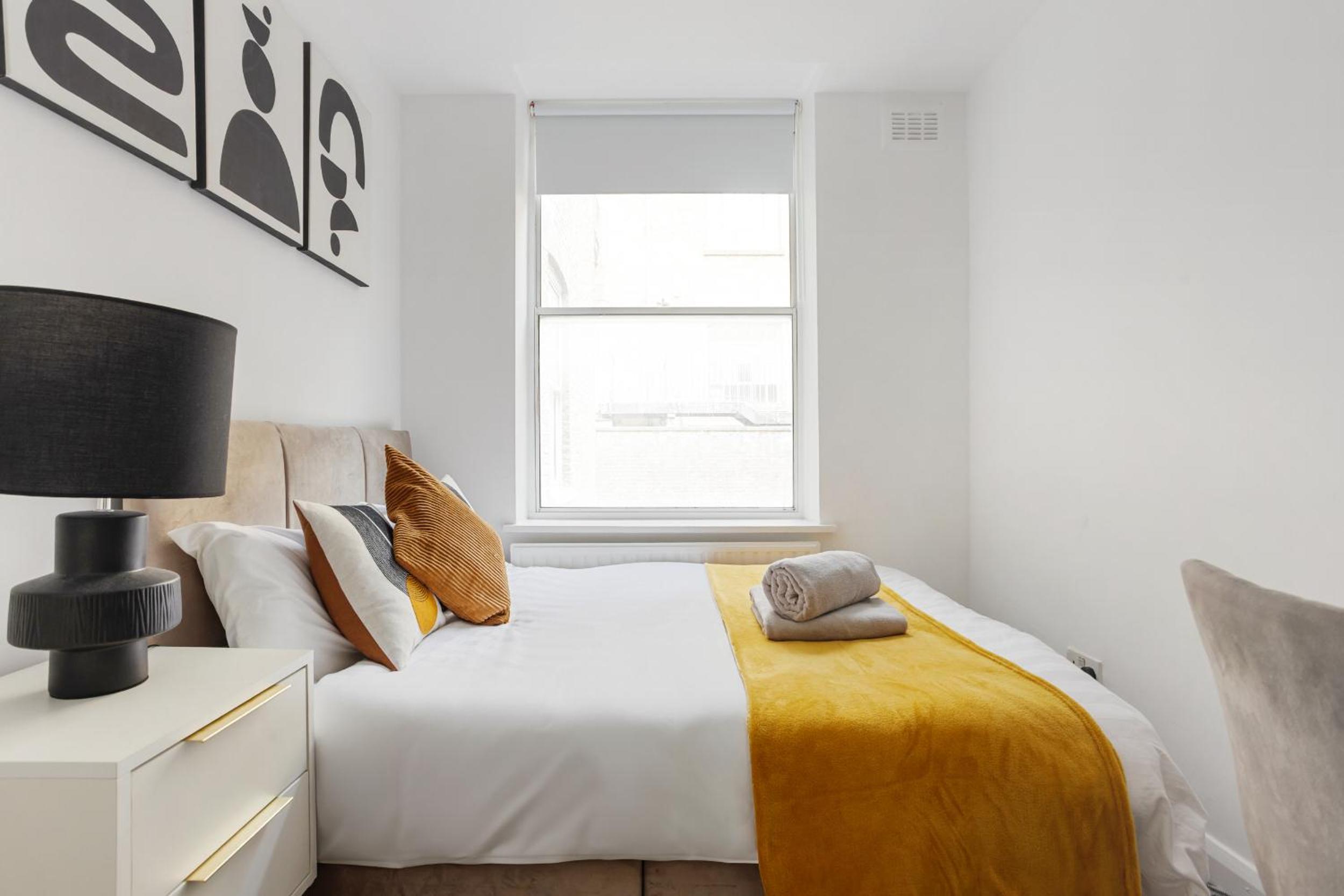 Abodess - Prime Euston Residences with Superking Bed