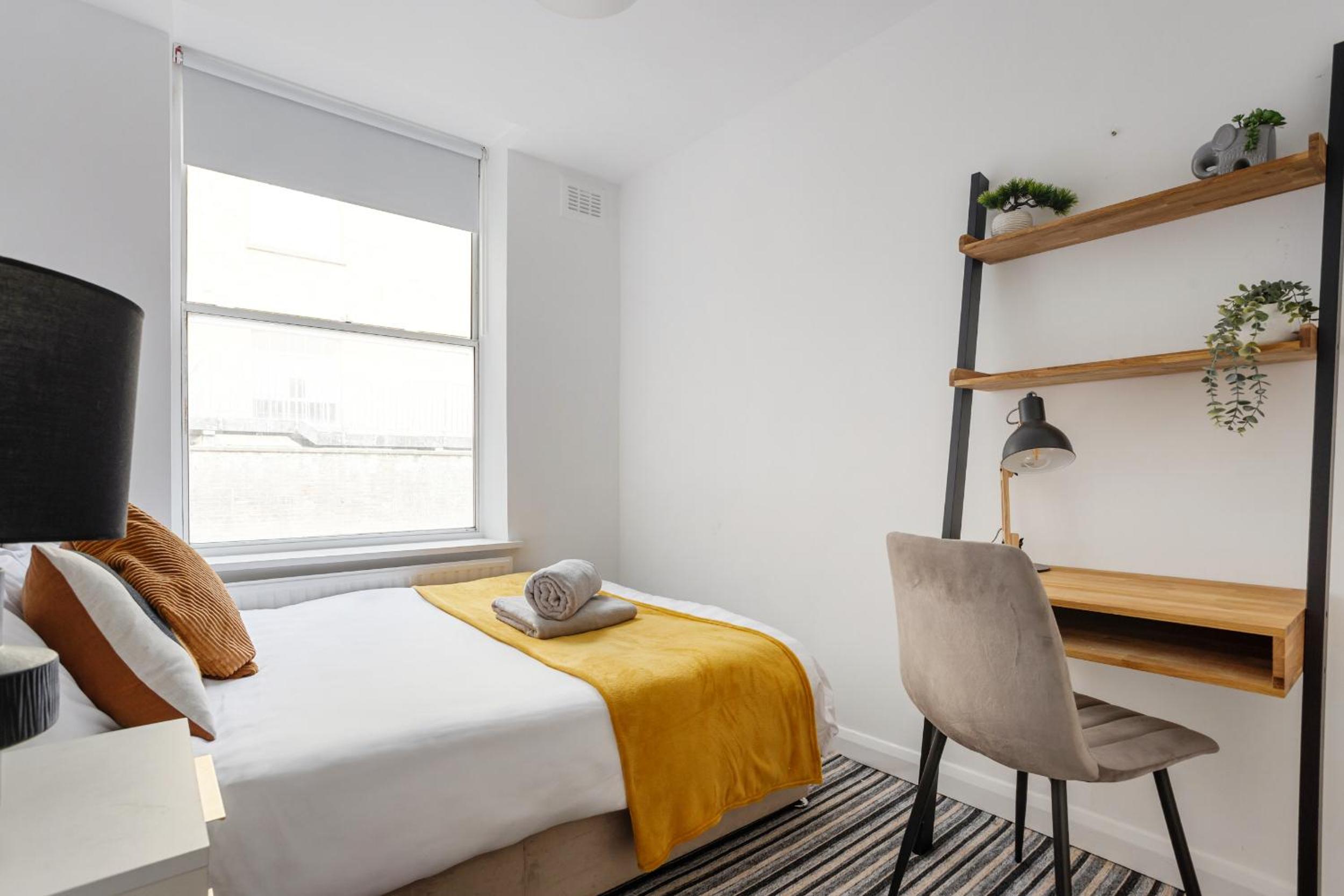 Abodess - Prime Euston Residences with Superking Bed