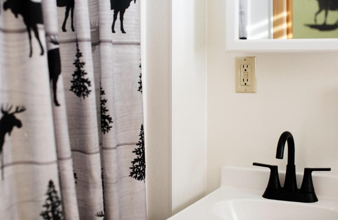 Maple Grove Lodging