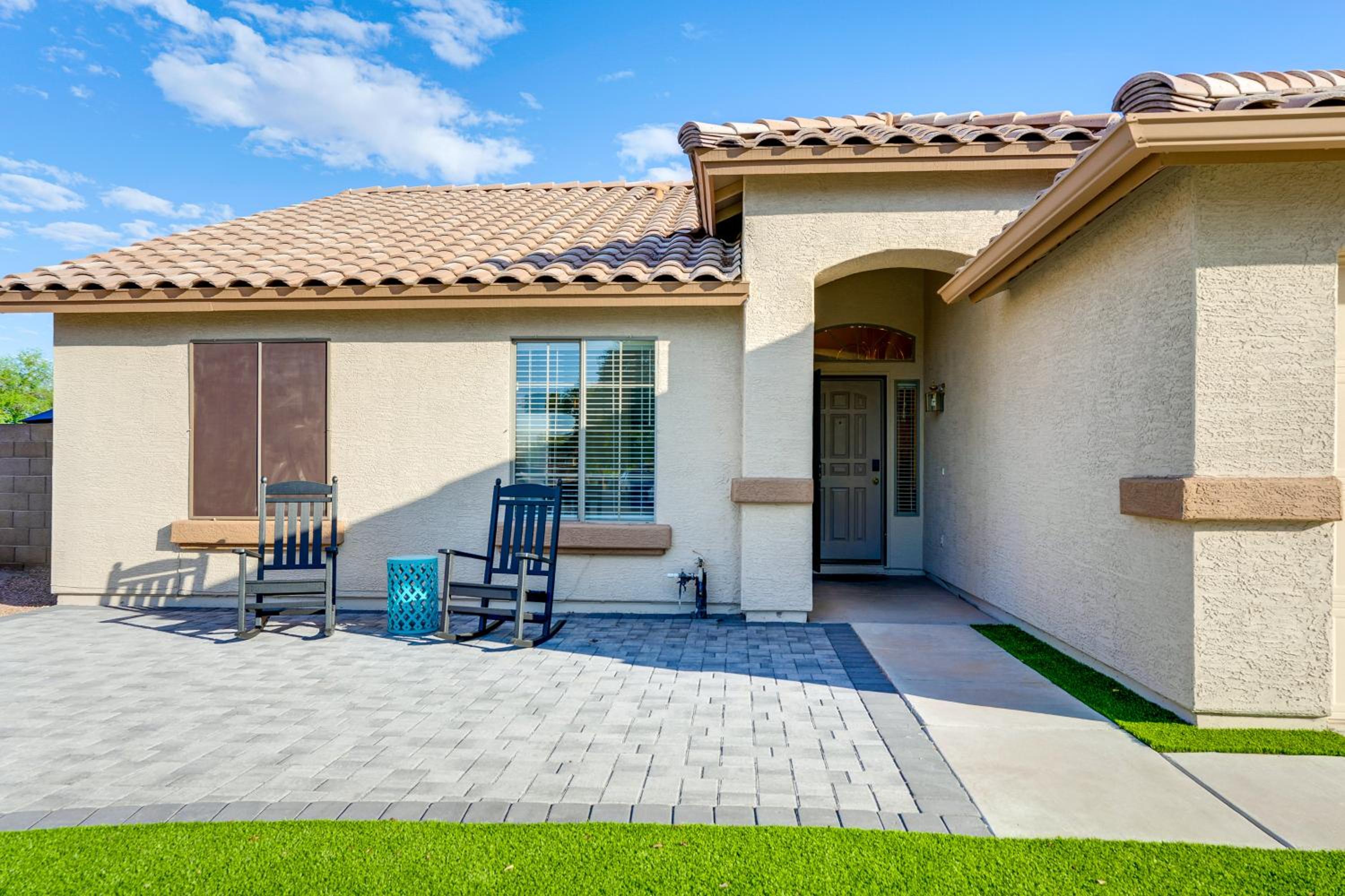 Spacious Backyard with Putting Green Peoria Retreat