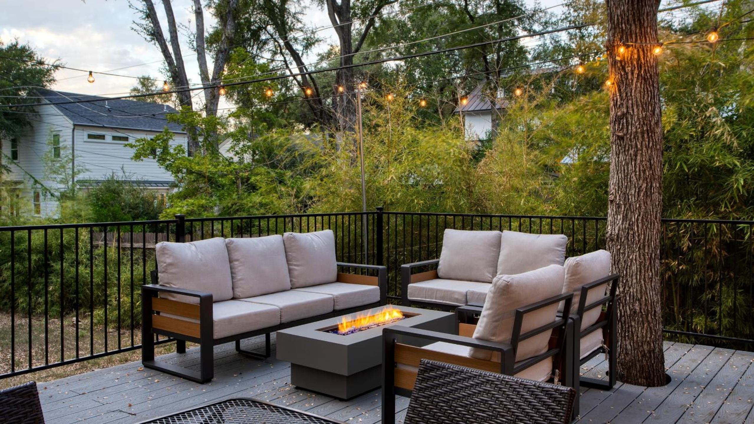 Sleeps 18 Game Room Deck w Firepit 5BDR Casita Cedar Stone by AvantStay