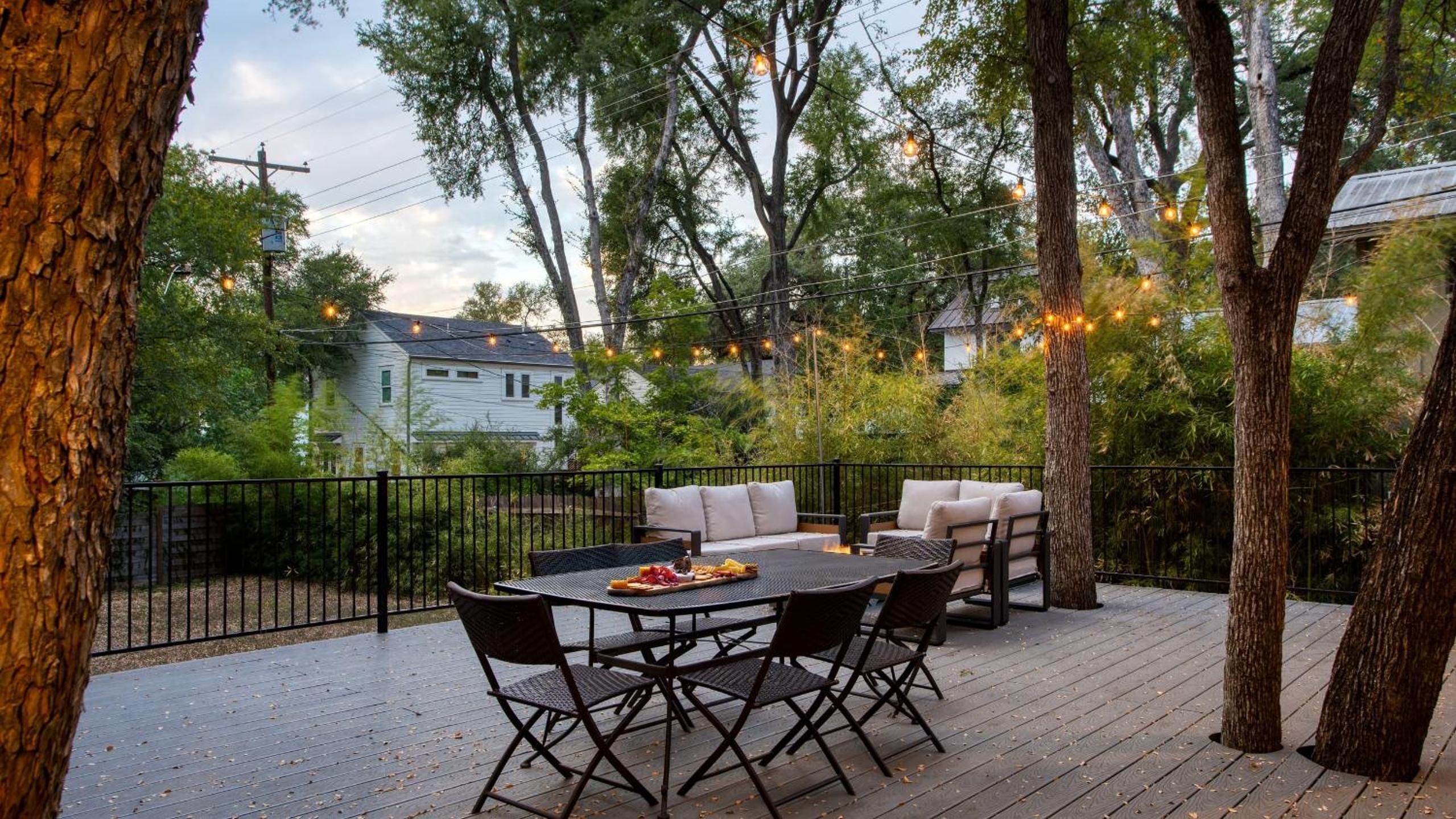 Sleeps 18 Game Room Deck w Firepit 5BDR Casita Cedar Stone by AvantStay