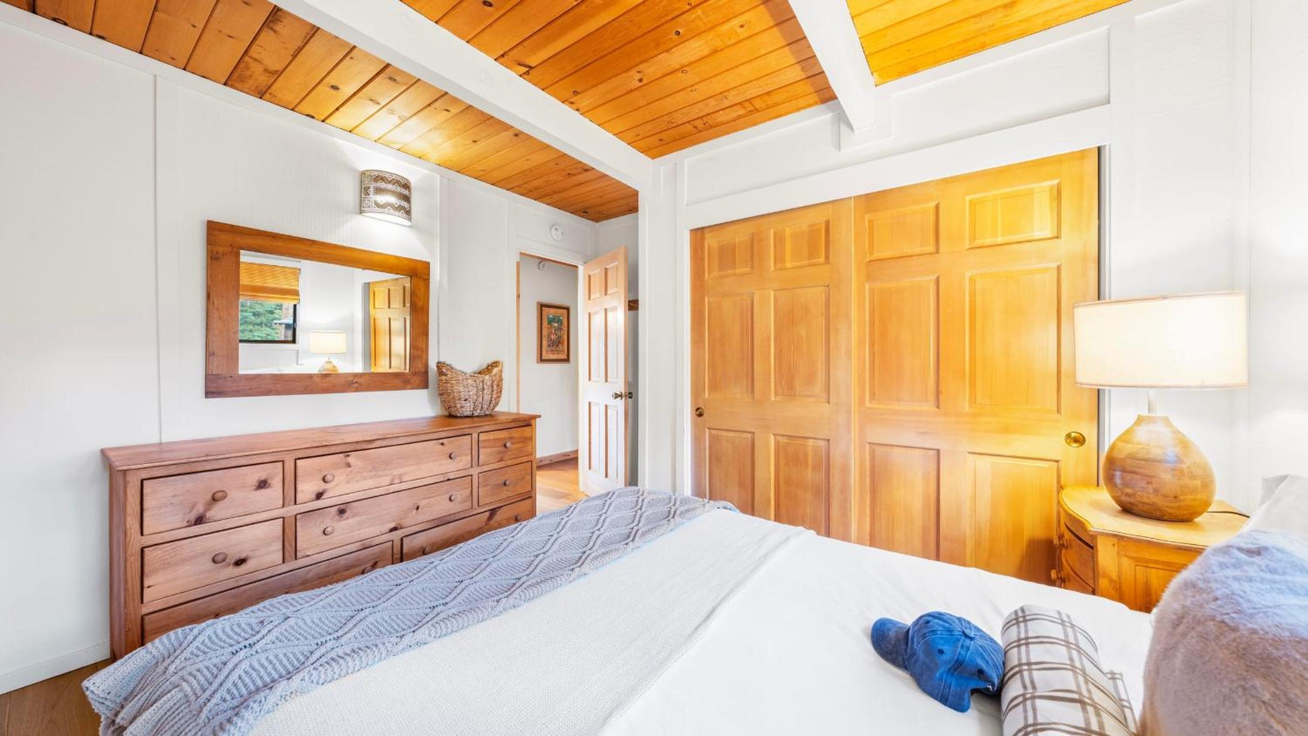 Classic A-Frame Cabin w Hot Tub Deck Easy Access Near Ski Lake Summit Haven by AvantStay