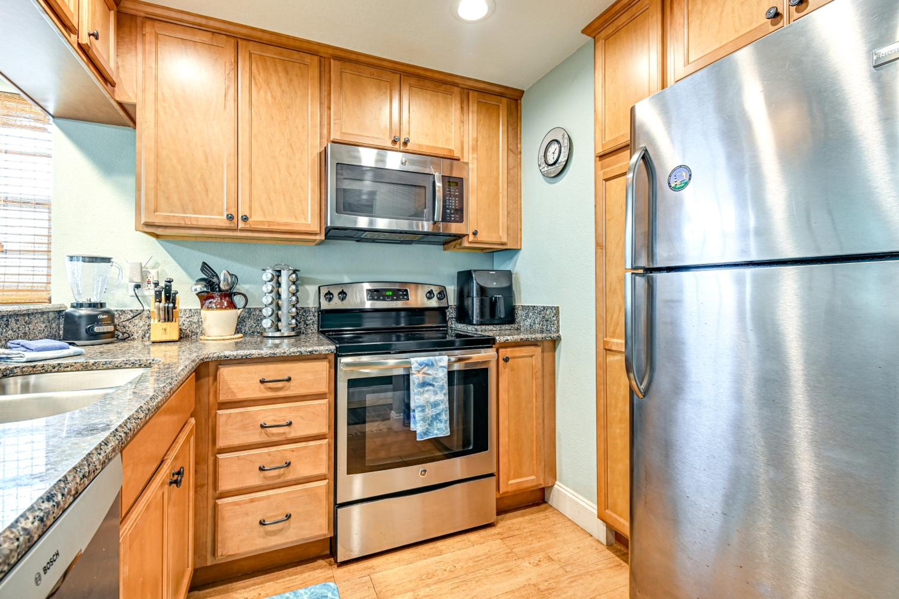 Steps to Sand Condo with Pool Access in Cocoa Beach