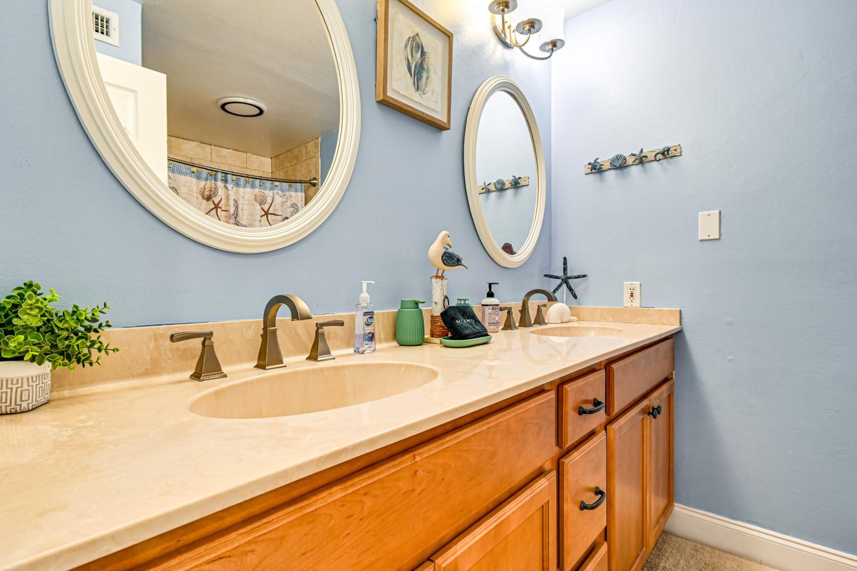 Steps to Sand Condo with Pool Access in Cocoa Beach