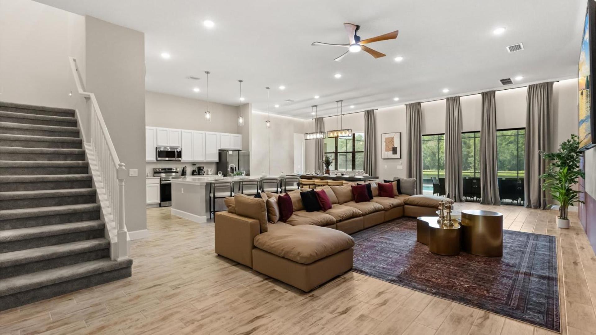 Lakeside Villa with Pool BBQ Cinema & Games Room