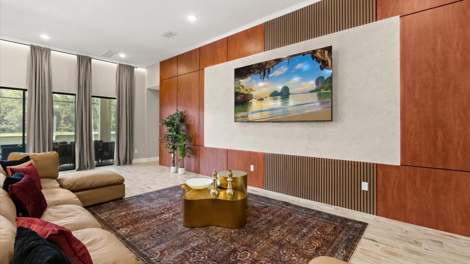 Lakeside Villa with Pool BBQ Cinema & Games Room