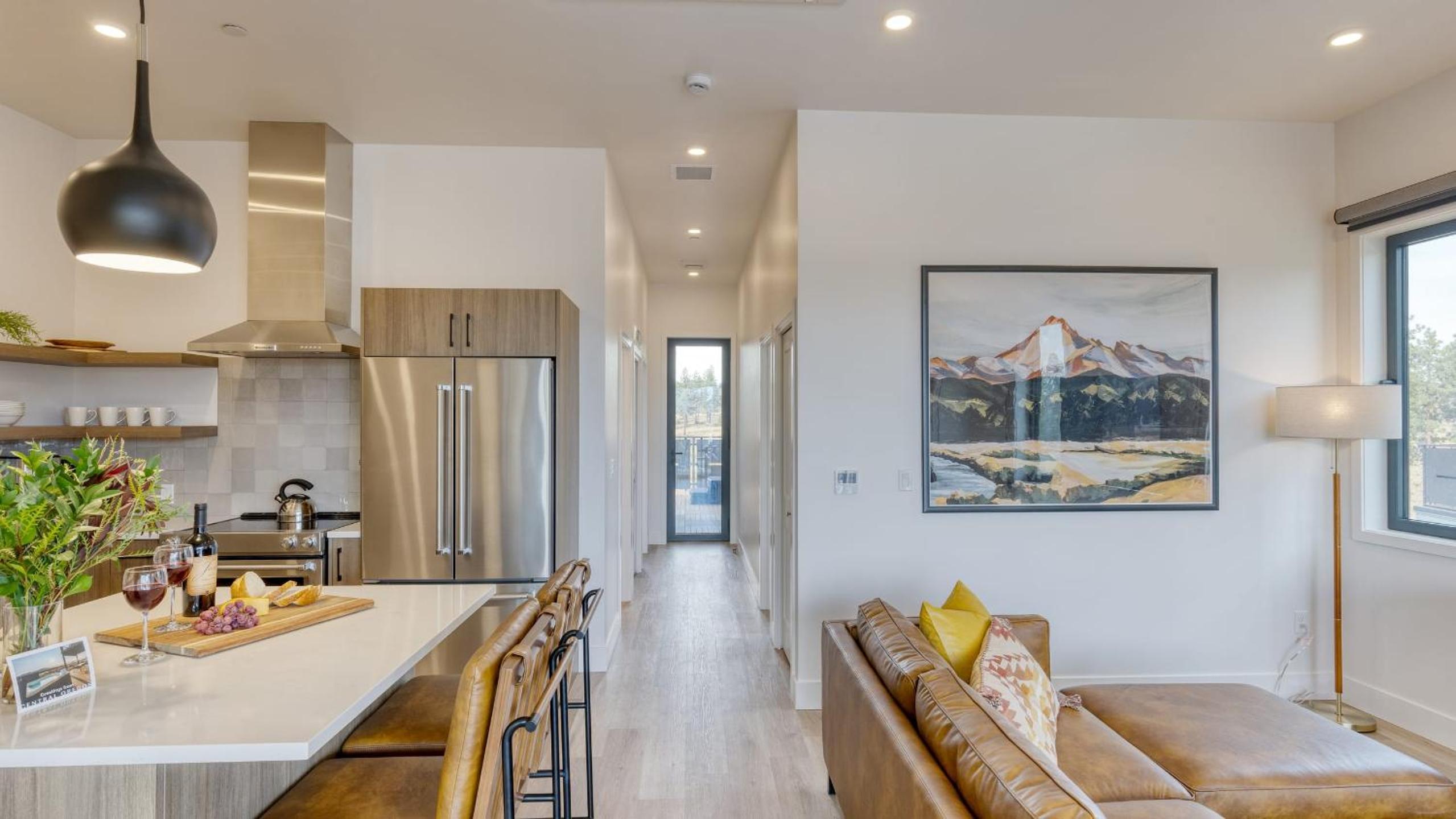 1127 Aerie Buyout 2 Units w Hot TubMountain Views Near Downtown