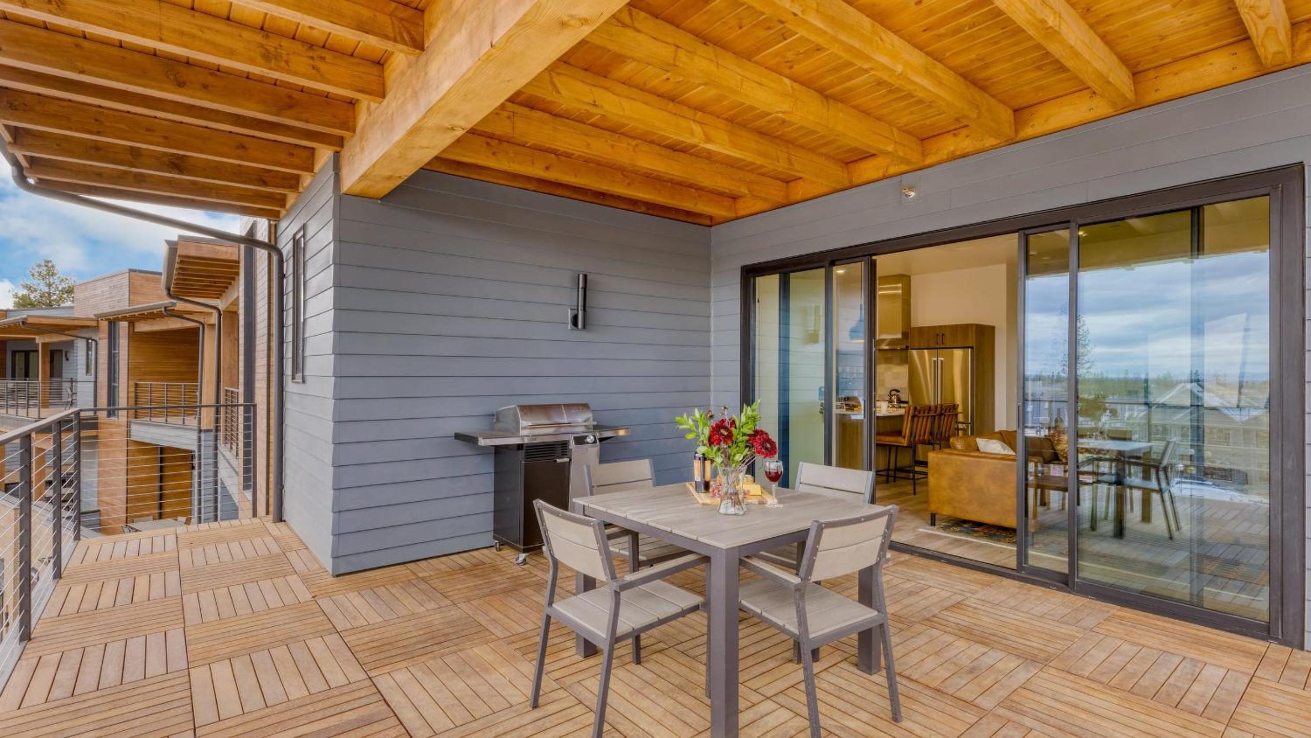 Aerie Modern 4 Unit Buyout 4 Units w Hot Tub Mountain Views Near Downtown