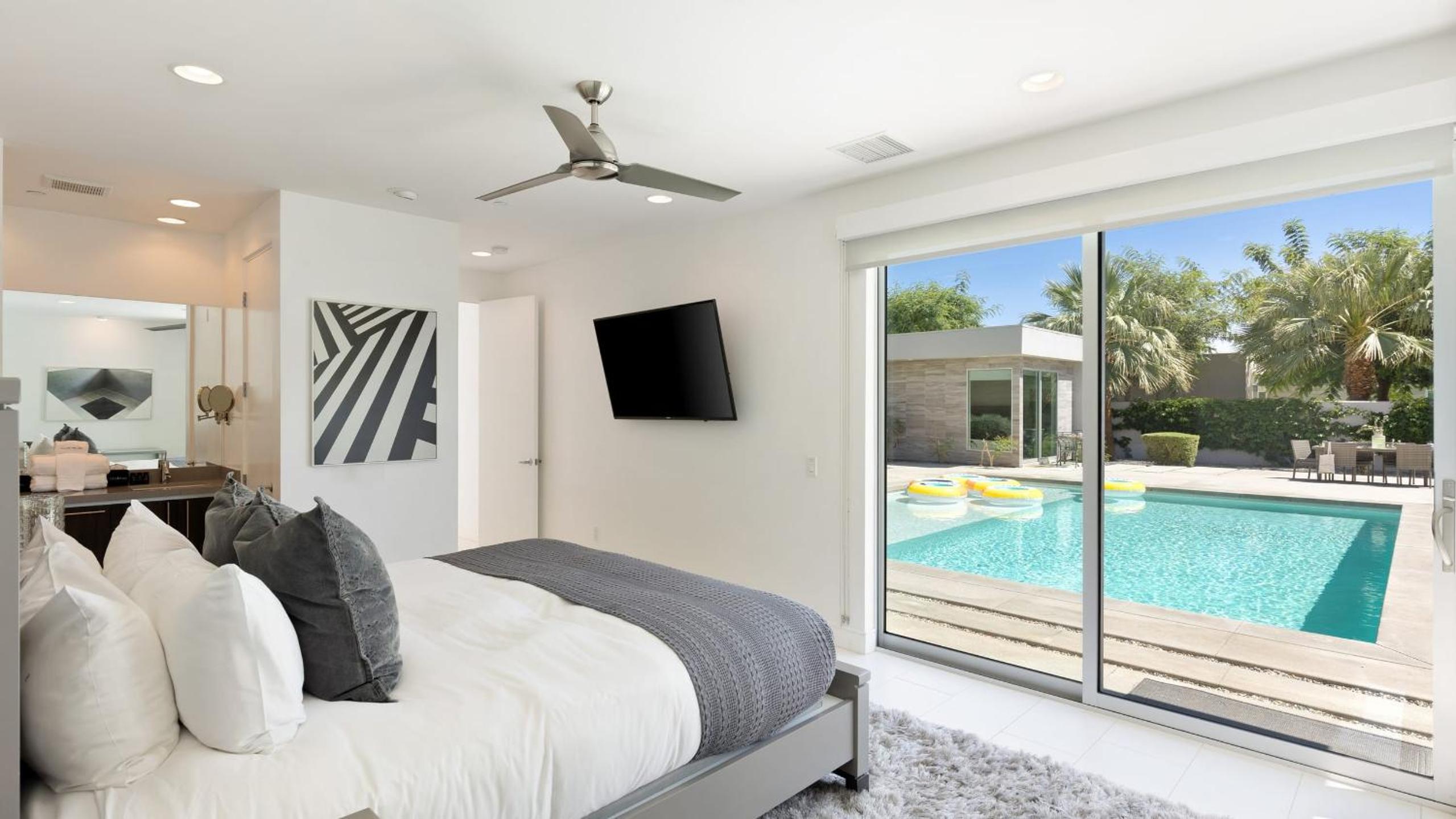 Sleeps 28 2 Luxe Villas w Pool Putting Green Polo Villas Nova by AvantStay