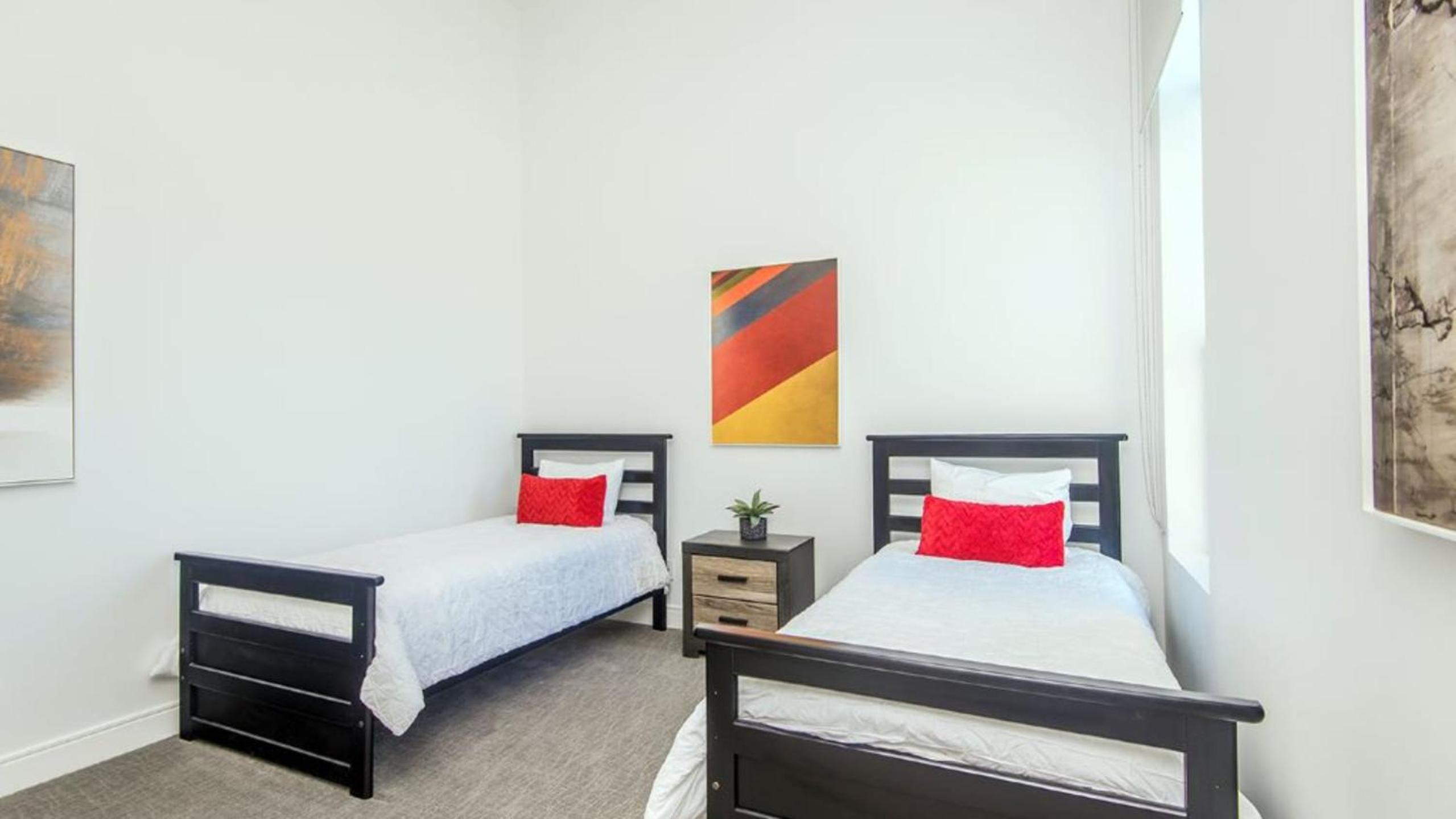 Sleeps 28 2 Luxe Villas w Pool Putting Green Polo Villas Nova by AvantStay