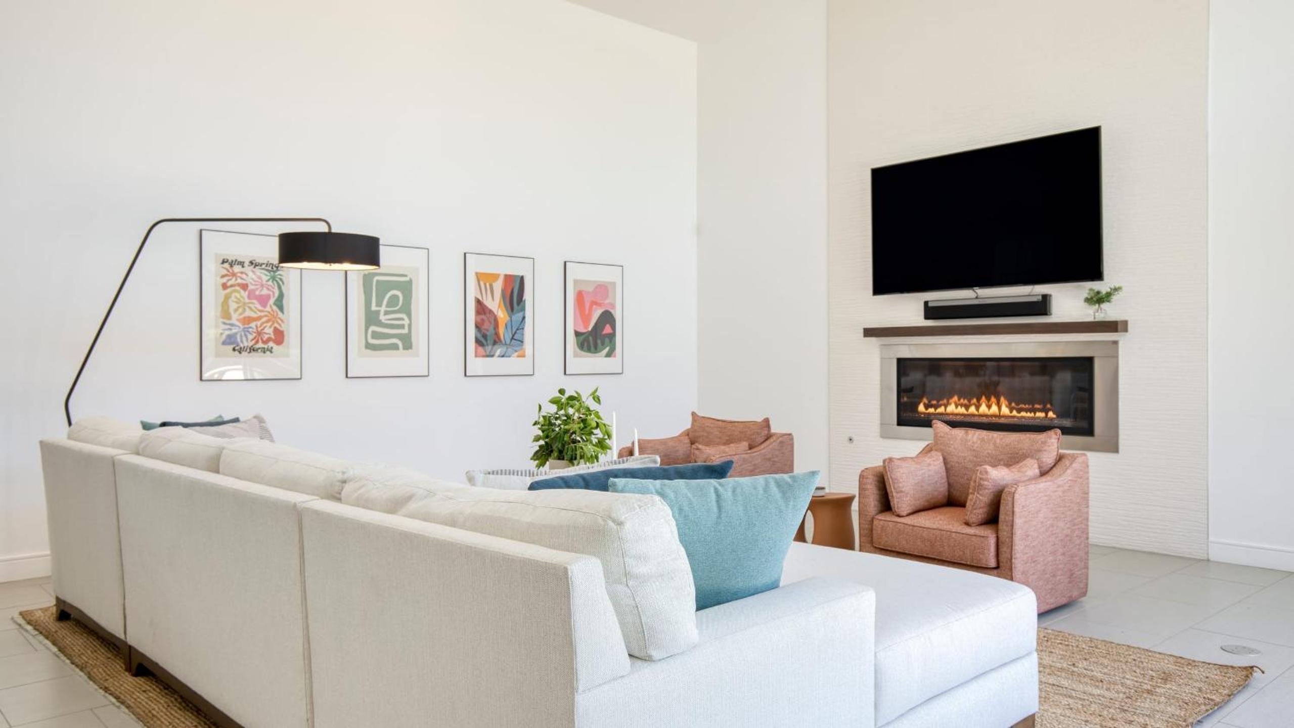 Sleeps 28 2 Luxe Villas w Pool Putting Green Polo Villas Nova by AvantStay
