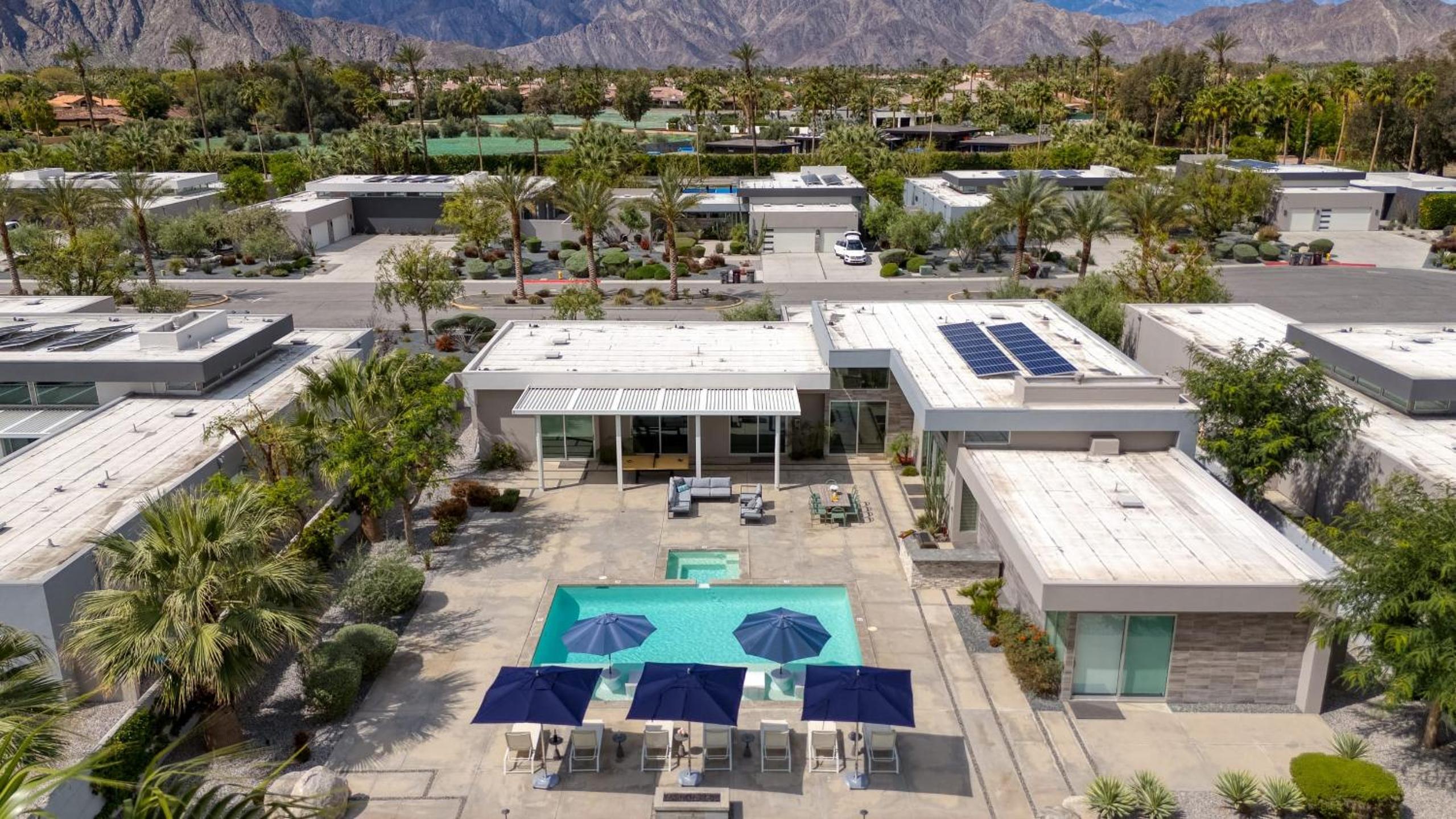 Sleeps 28 2 Luxe Villas w Pool Putting Green Polo Villas Nova by AvantStay