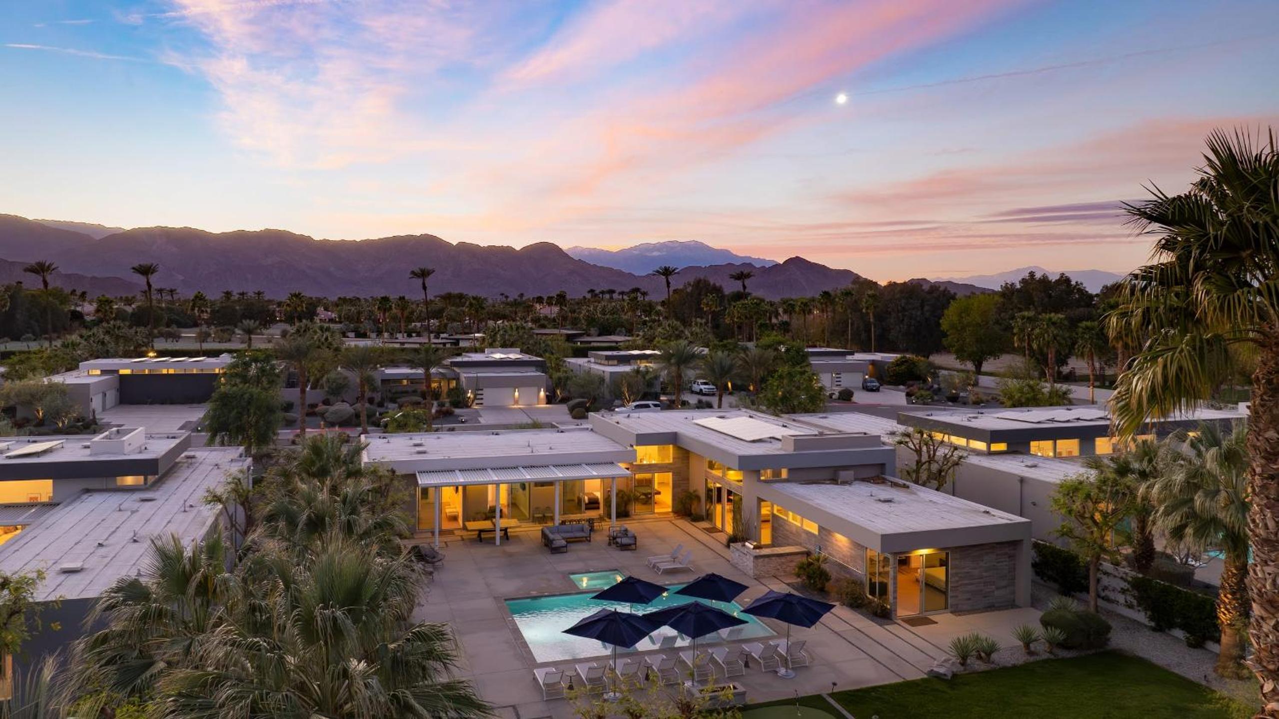 Sleeps 28 2 Luxe Villas w Pool Putting Green Polo Villas Nova by AvantStay