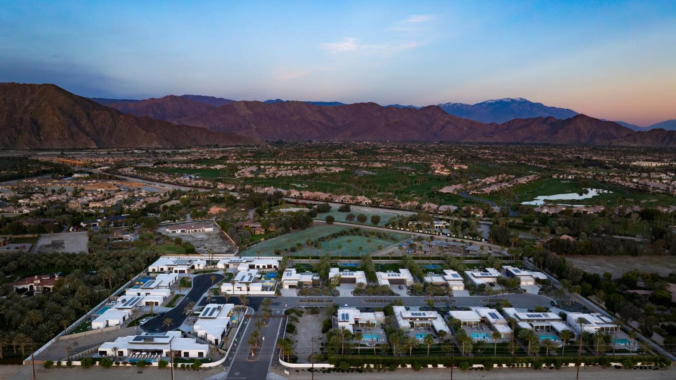 Sleeps 28 2 Luxe Villas w Pool Putting Green Polo Villas Nova by AvantStay