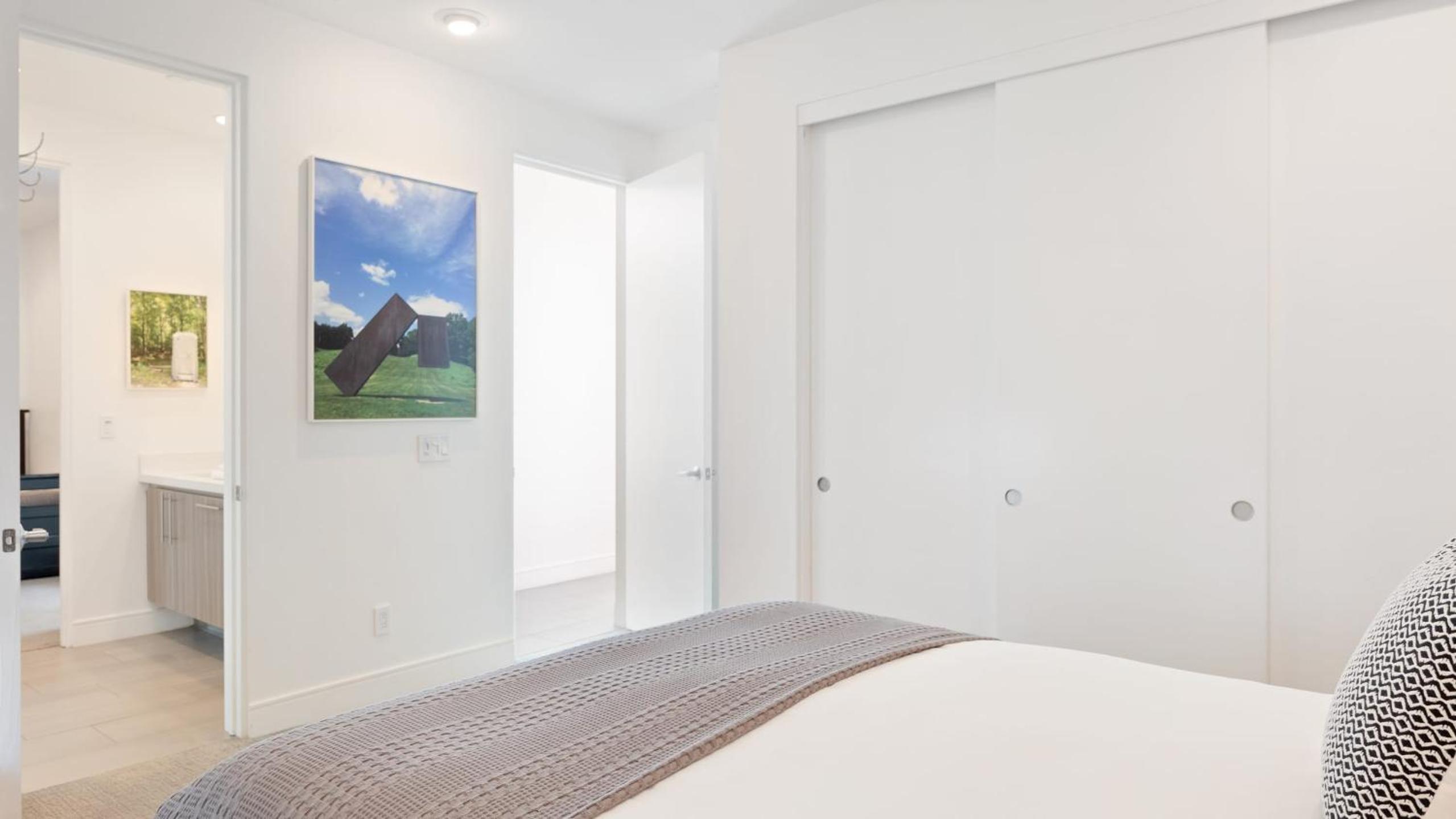 Sleeps 40 3 Luxe Villas next to Empire Polo Club Putting Green Pickleball