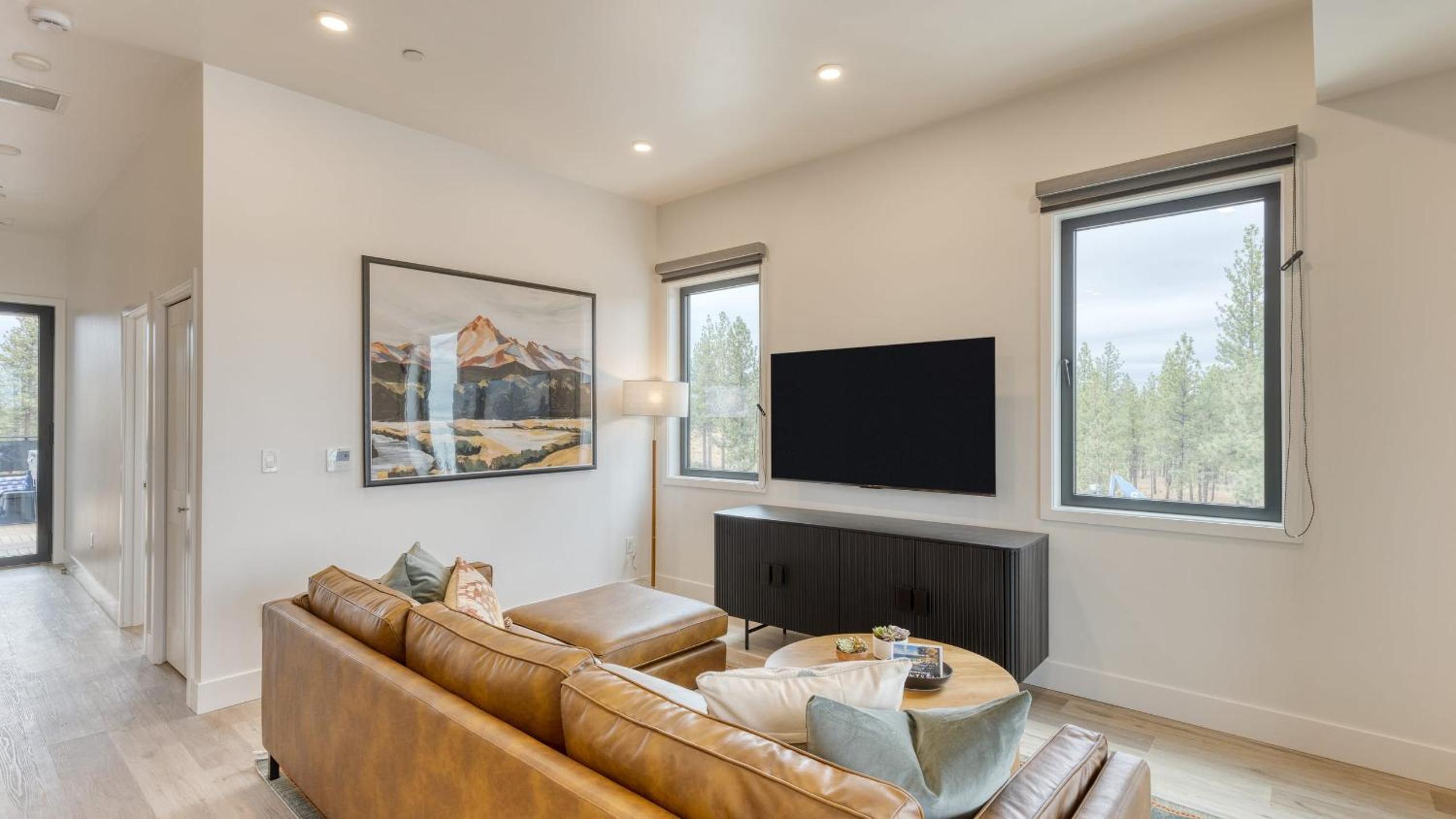 2 Units Minutes to Downtown Bend Hot Tub 1208 Skyline Ranch by AvantStay
