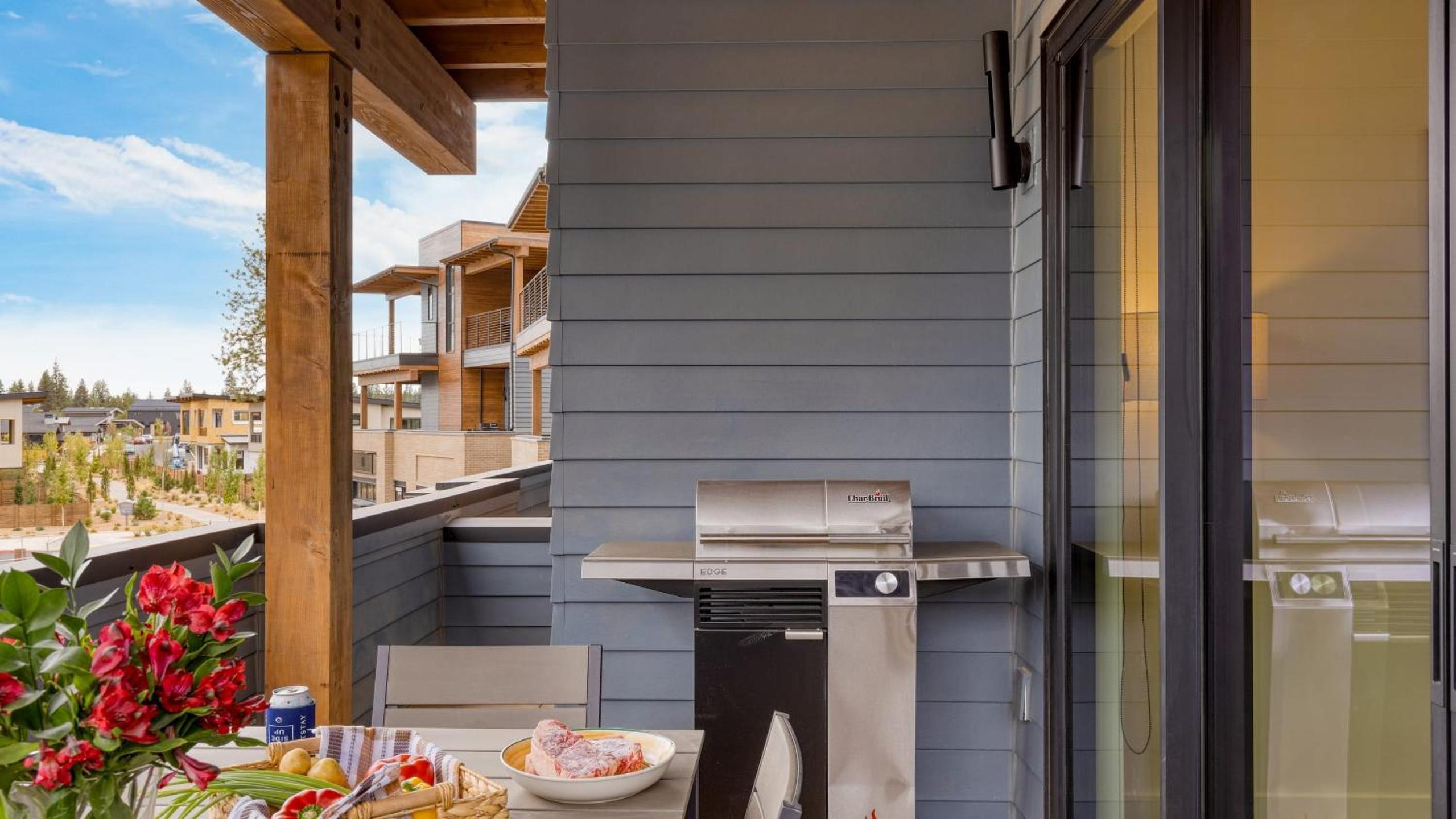 2 Units Deck Hot Tub Minutes to Old Bend 1212 Skyline Ranch by AvantStay