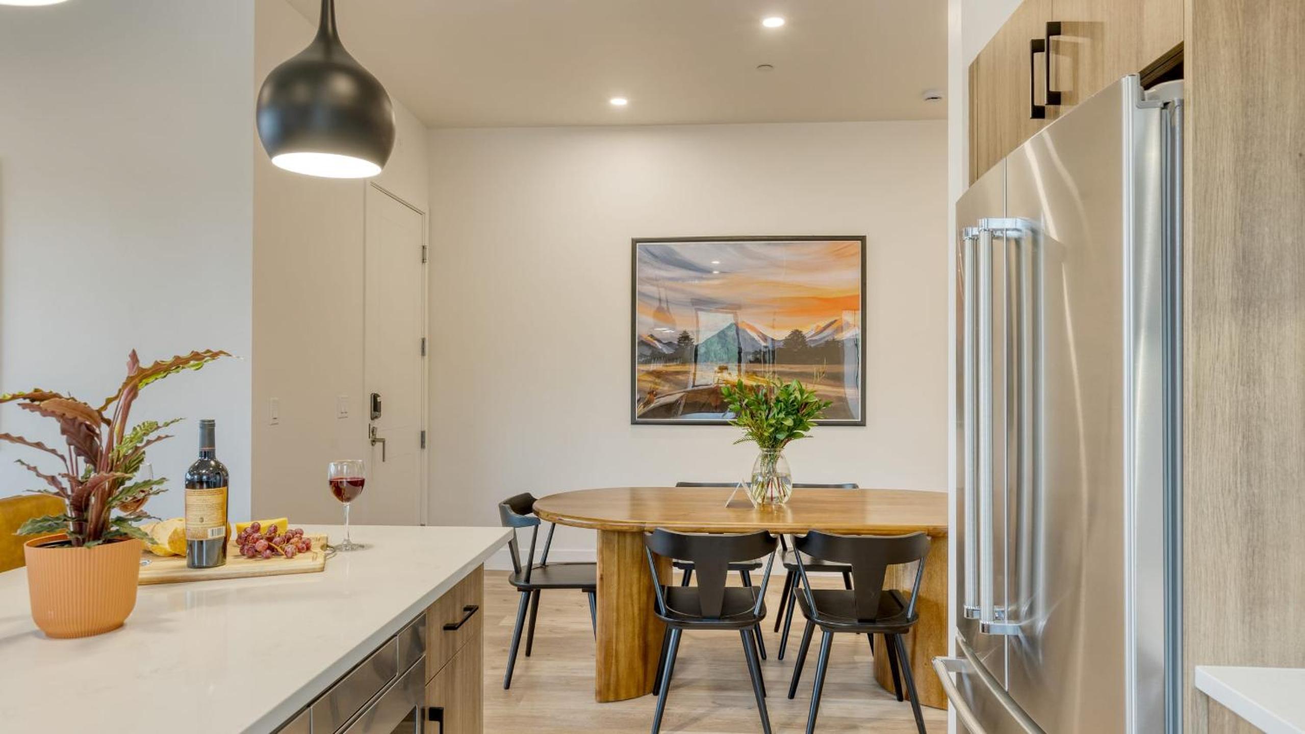 Sleeps 20 4 Units Hot Tub Deck Near DowntownOld Bend Aerie by AvantStay