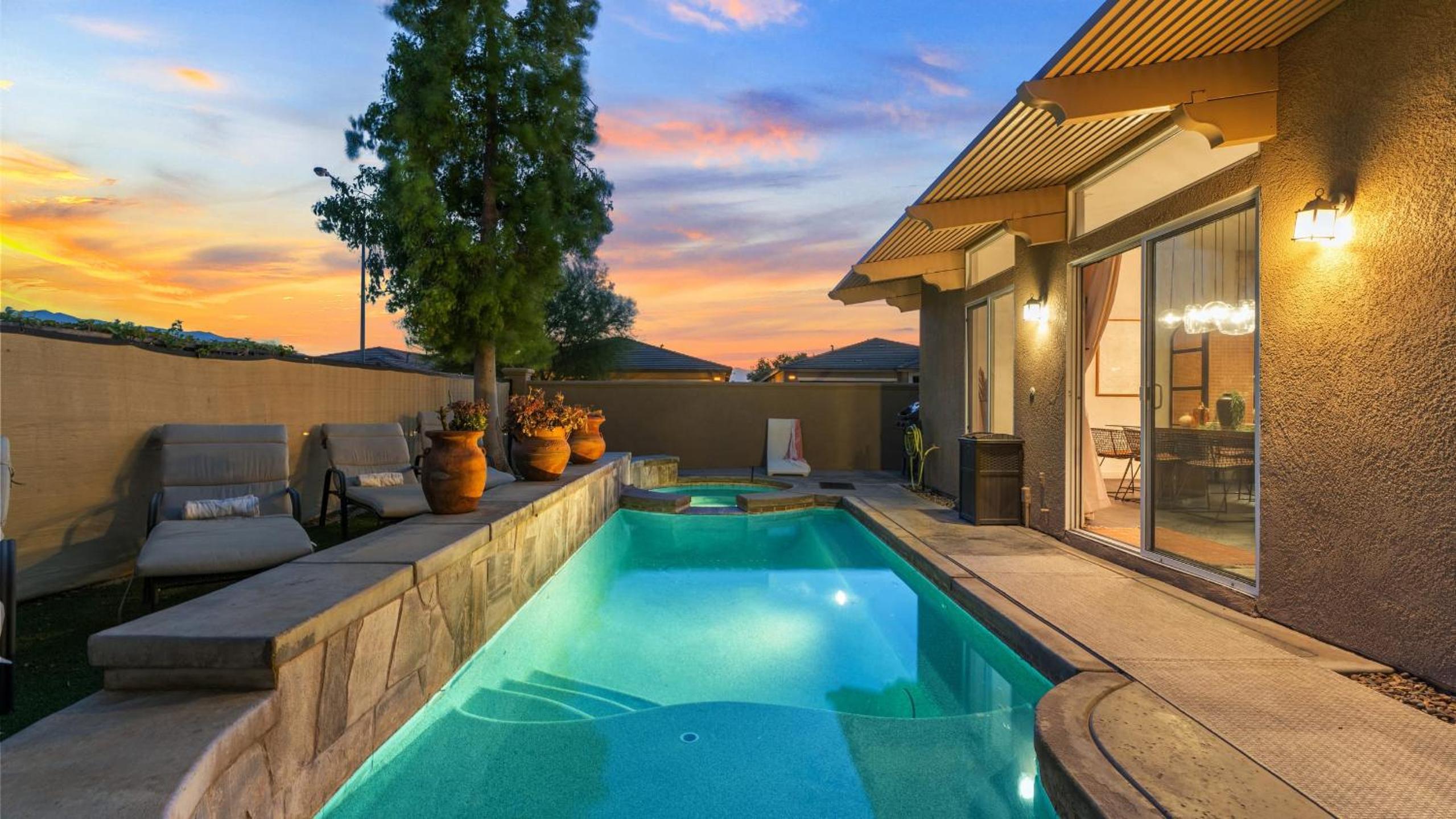 Designer Desert Oasis w Pool Hot Tub Outdoor Lounge The Riley by AvantStay