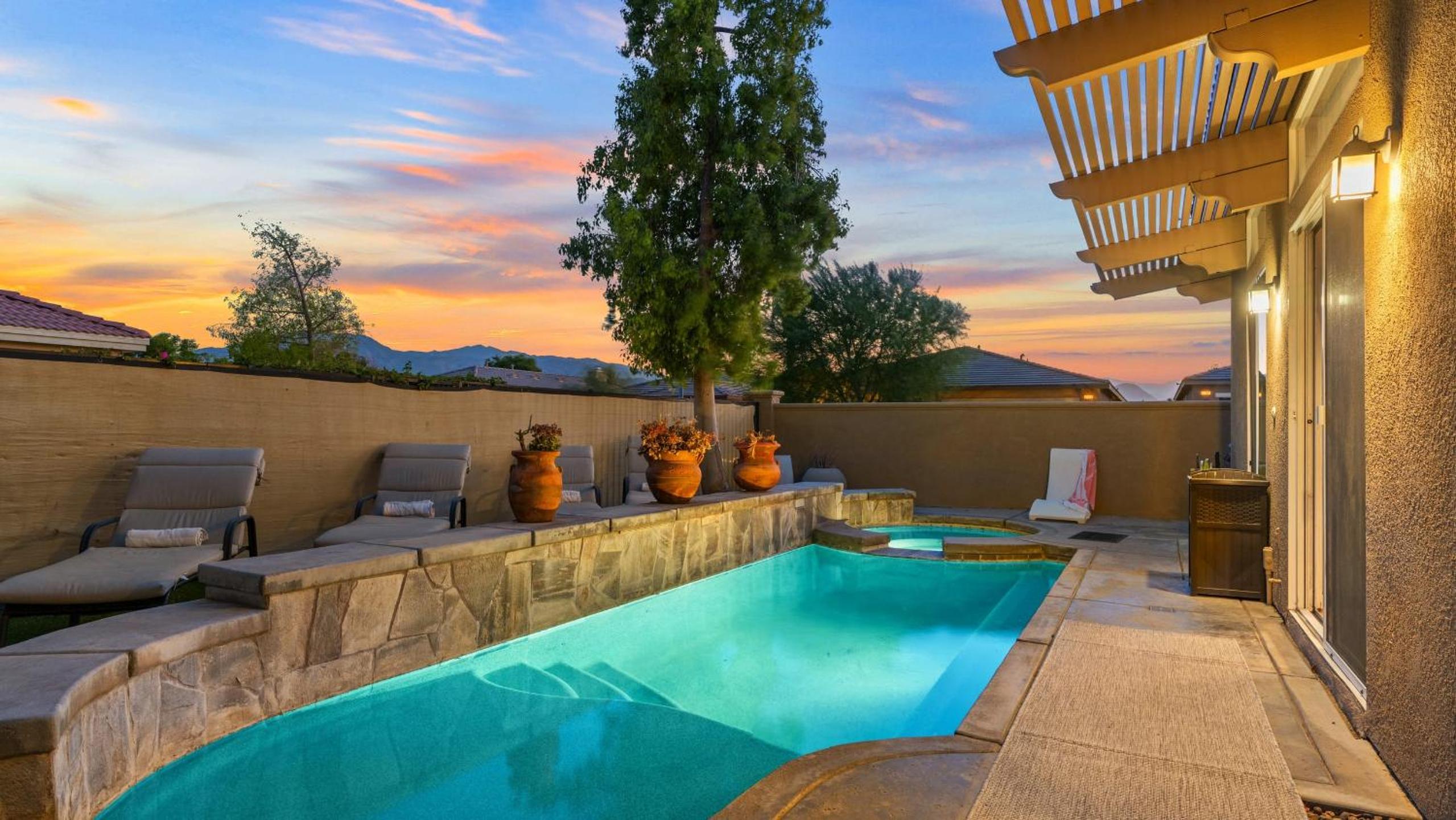 Designer Desert Oasis w Pool Hot Tub Outdoor Lounge The Riley by AvantStay