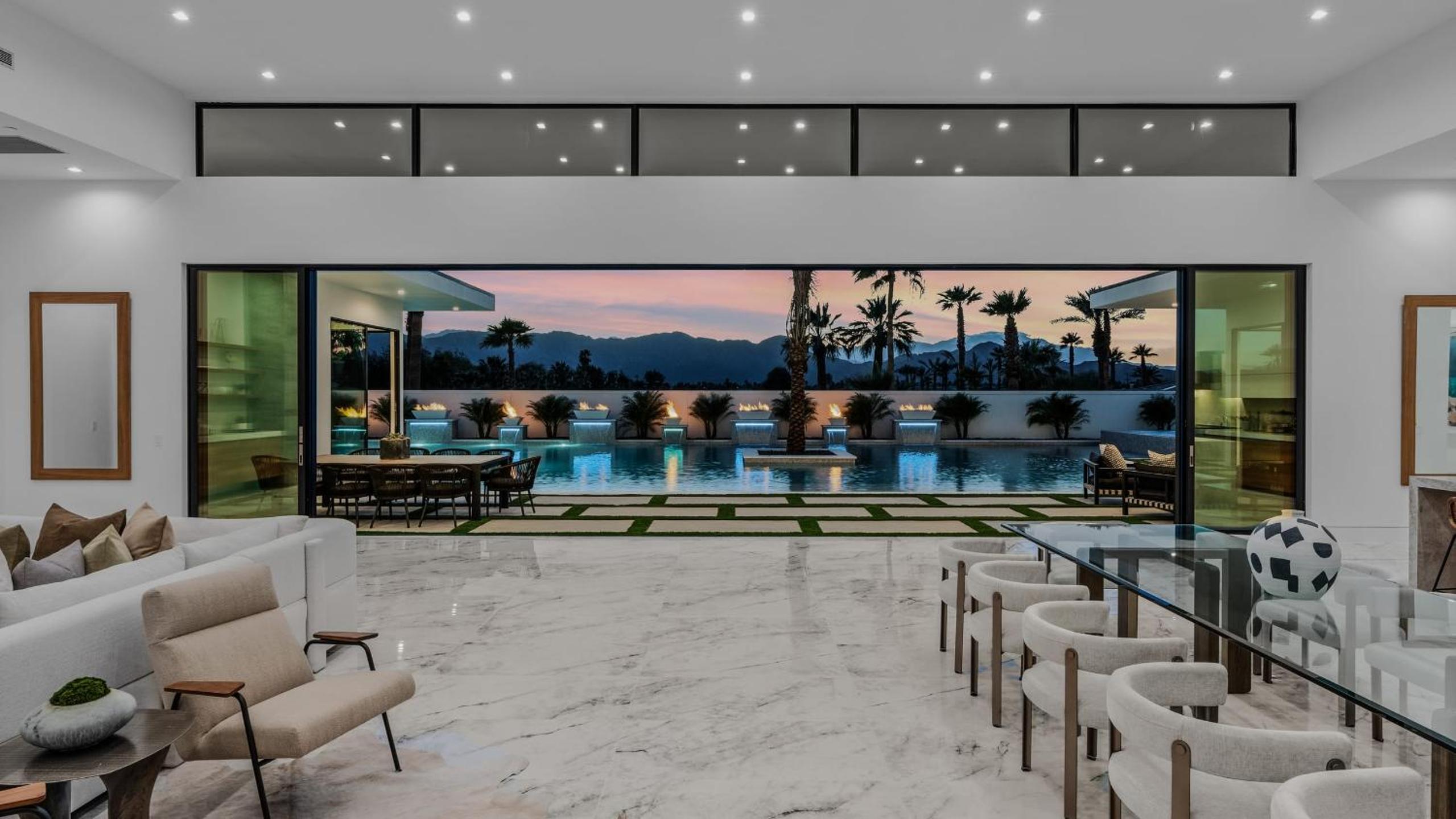 Sleeps 25 2 Luxury Villas w Pool Spa Putting Green Bravo by AvantStay
