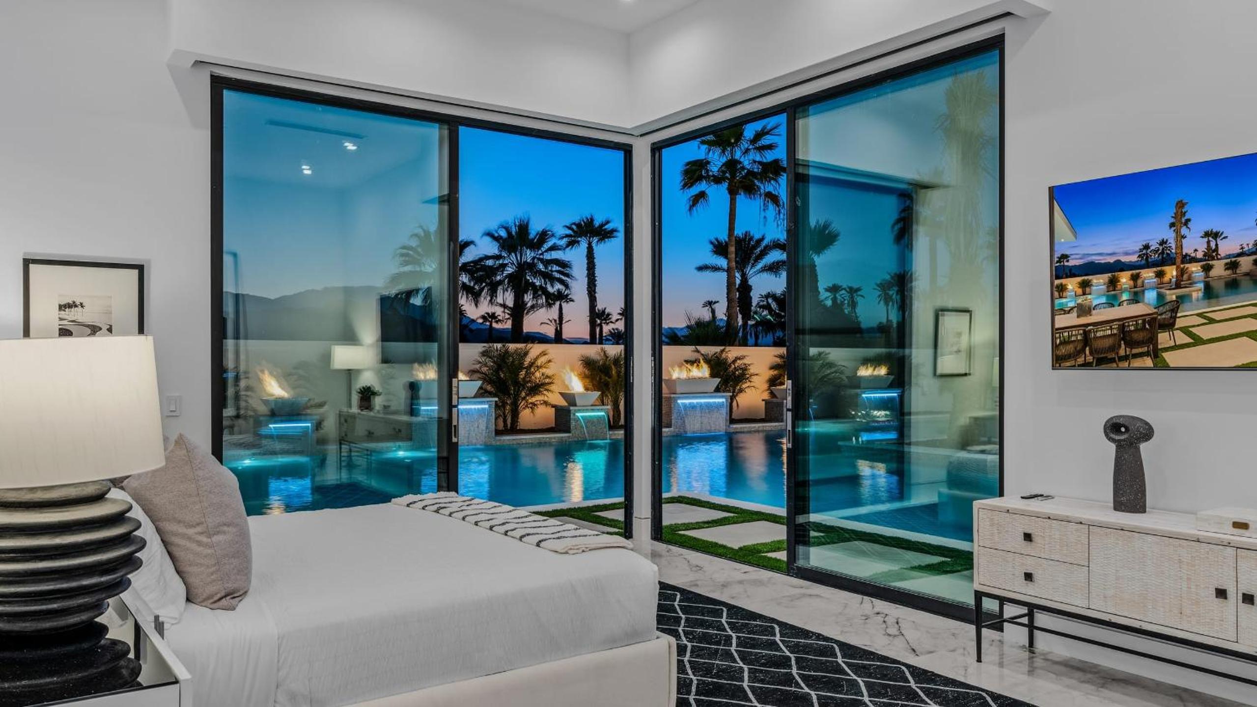 Sleeps 25 2 Luxury Villas w Pool Spa Putting Green Bravo by AvantStay