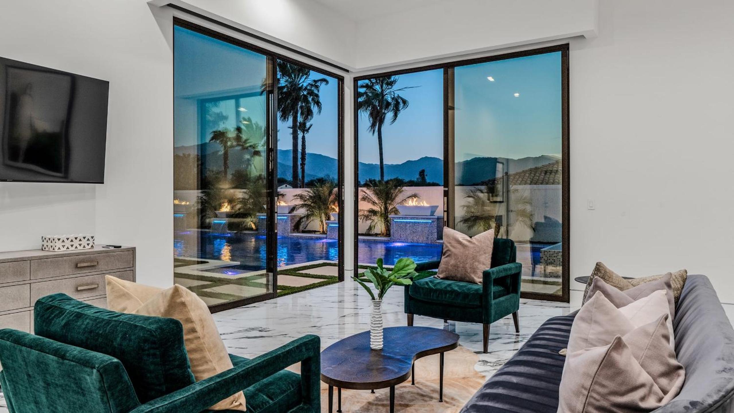 Sleeps 25 2 Luxury Villas w Pool Spa Putting Green Bravo by AvantStay