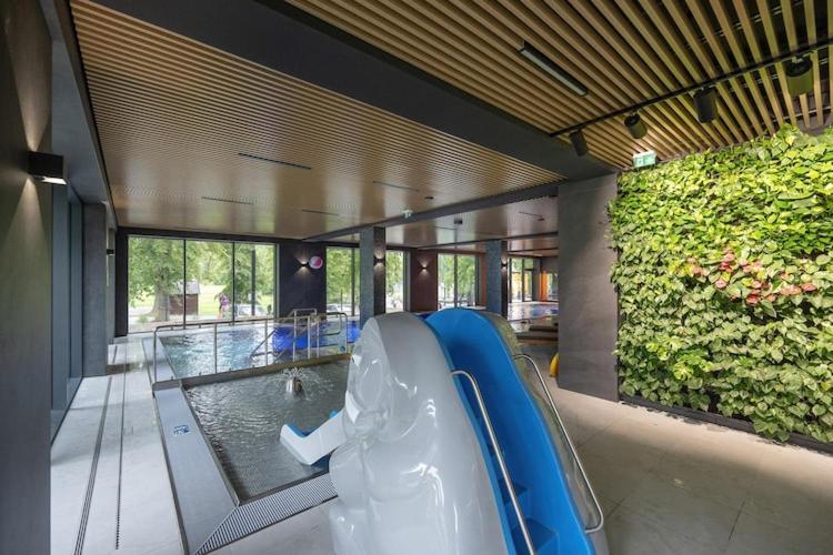 Holiday studio with balcony, indoor pool, sauna