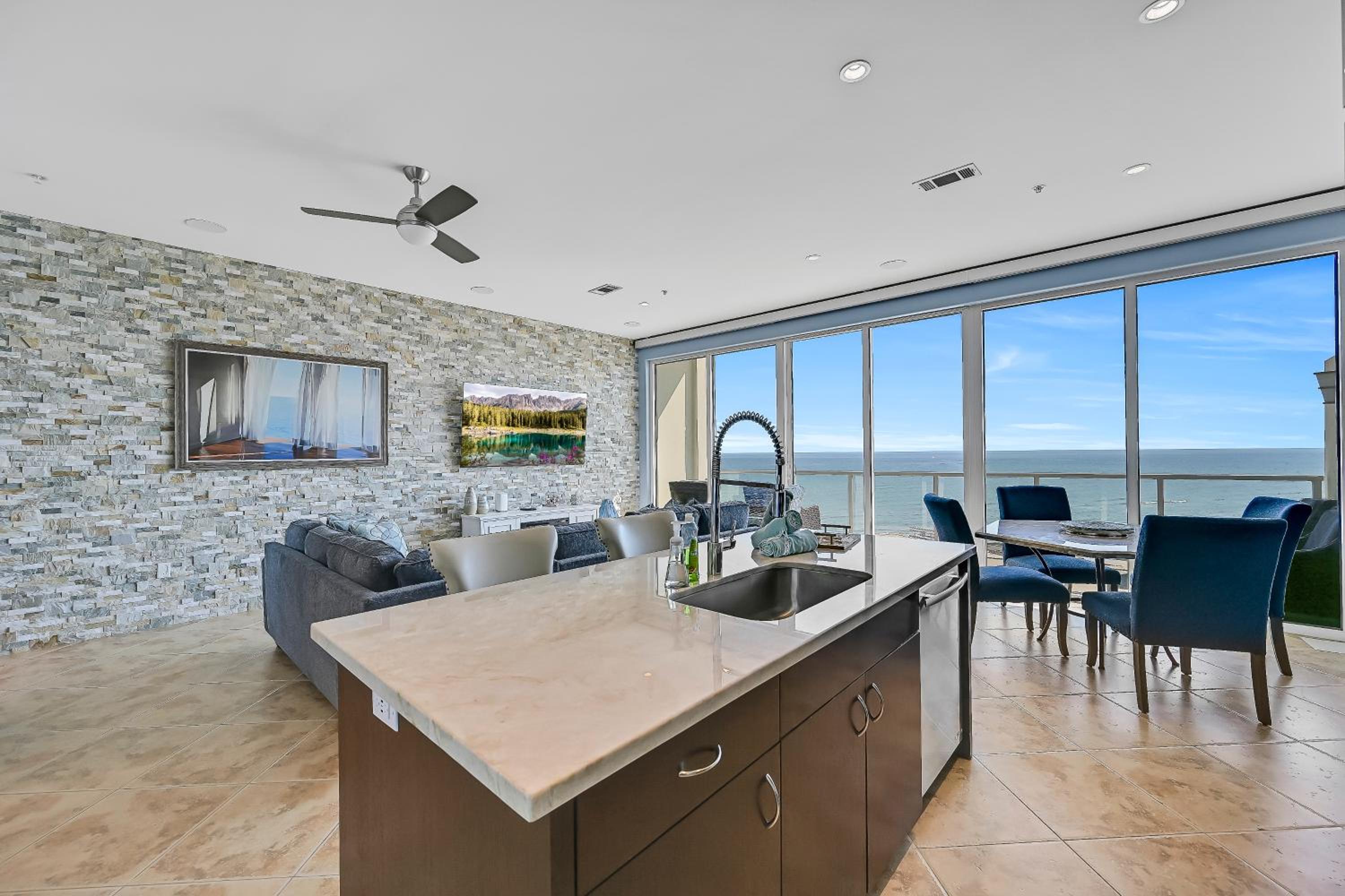 Diamond Beach Dreamscape Penthouse 6PH3