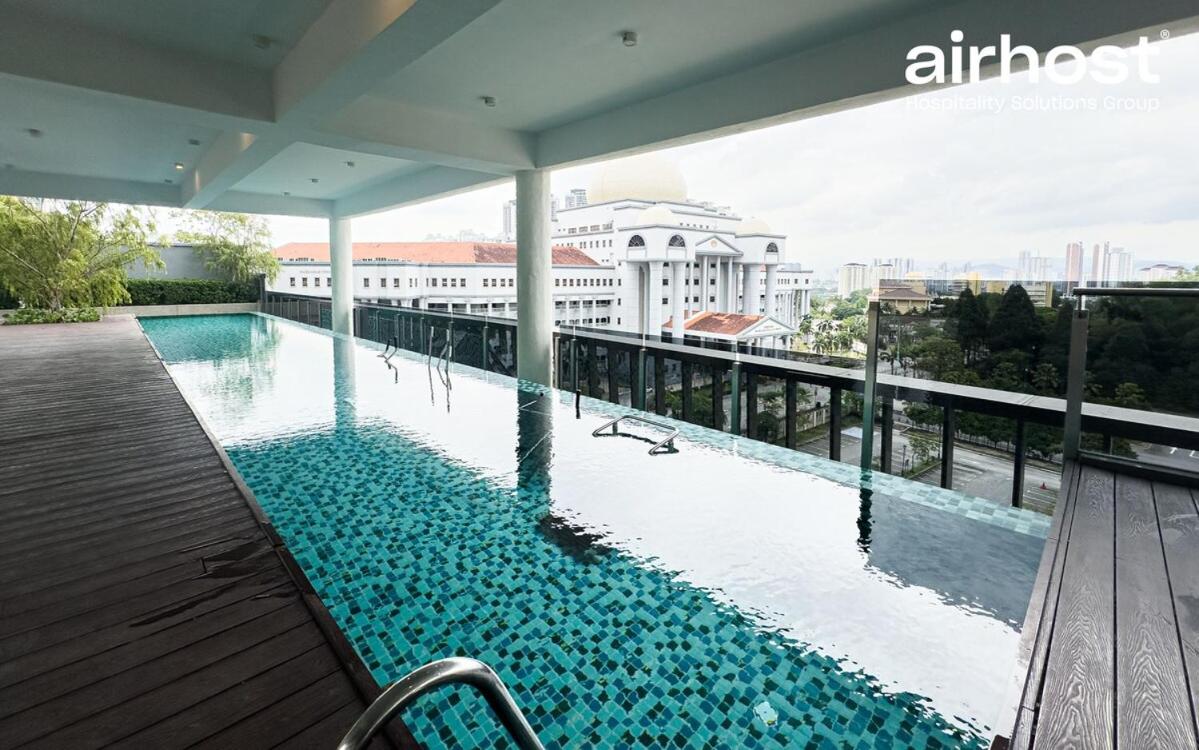 MET 1 Residences Mont Kiara by Airhost