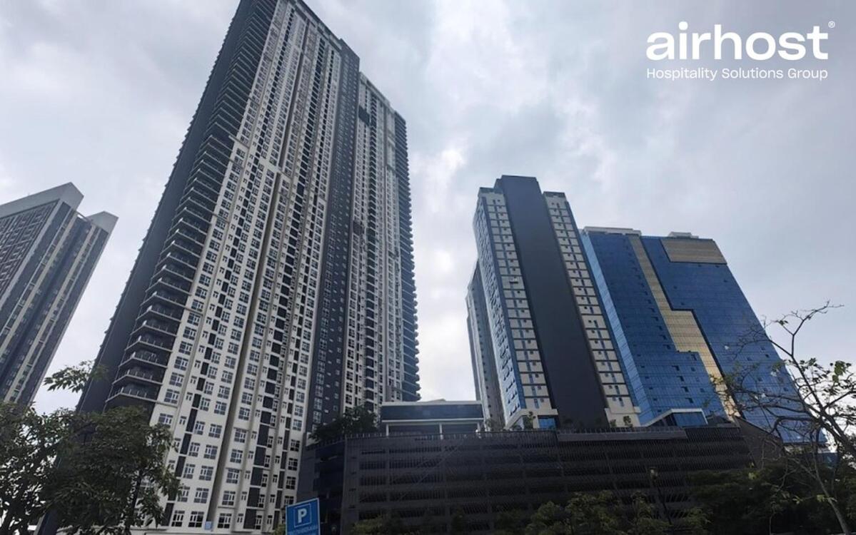 MET 1 Residences Mont Kiara by Airhost