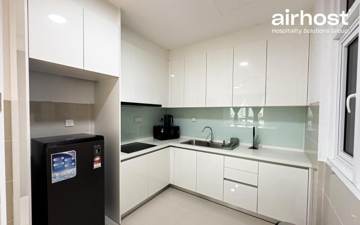 MET 1 Residences Mont Kiara by Airhost