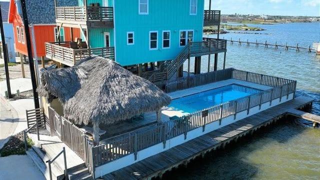 Waterfront Shared Boat Dock Pool w Views Ariel’s Grotto by AvantStay