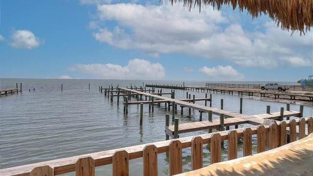 Waterfront Shared Boat Dock Pool w Views Ariel’s Grotto by AvantStay