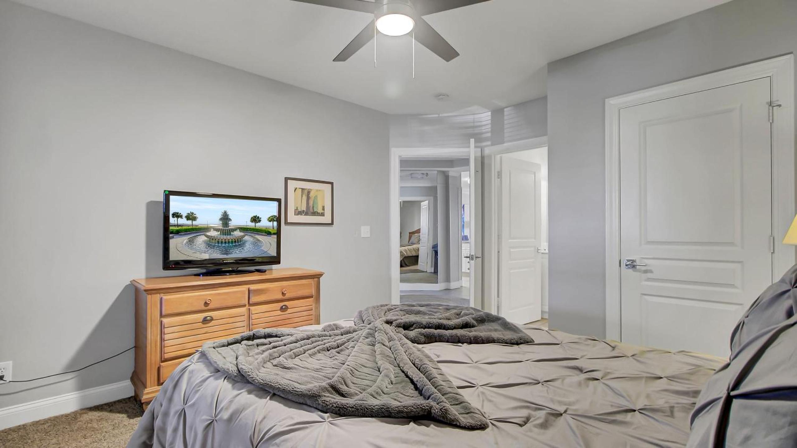 Beachfront 3BDR Condo w Pool Deck Ocean Views Ocean Blvd 102 by AvantStay