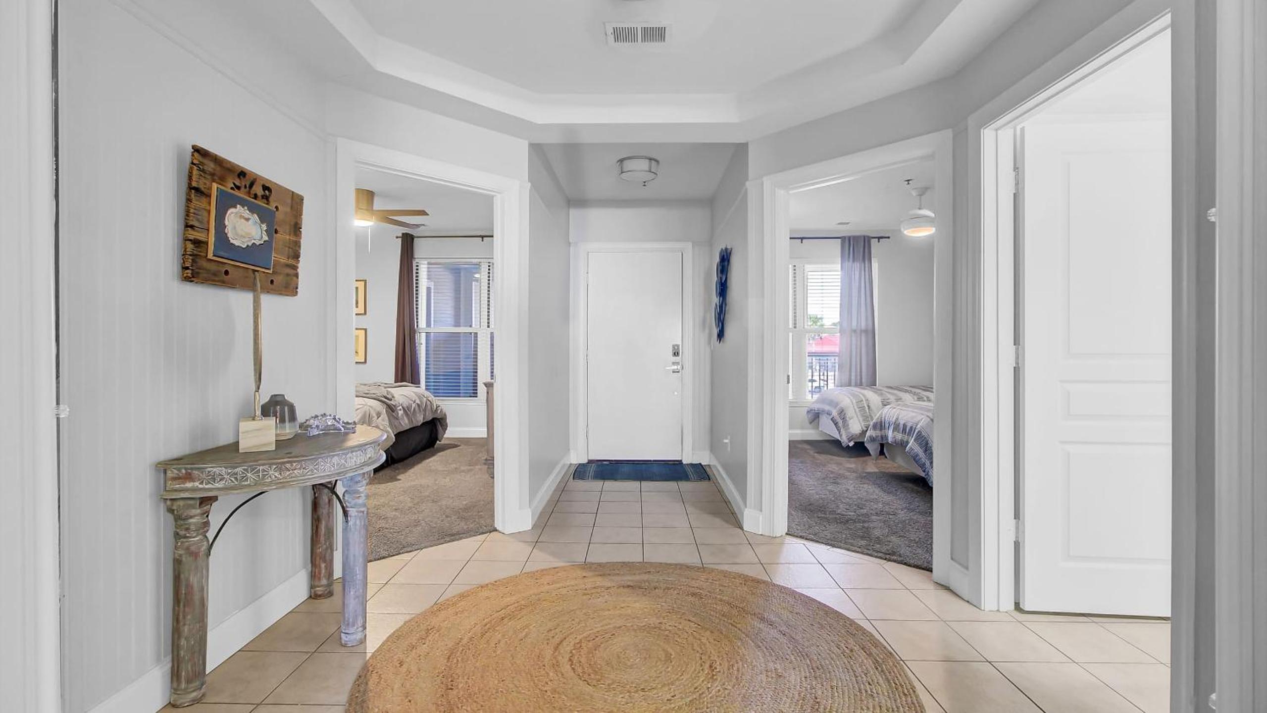 Beachfront 3BDR Condo w Pool Deck Ocean Views Ocean Blvd 102 by AvantStay