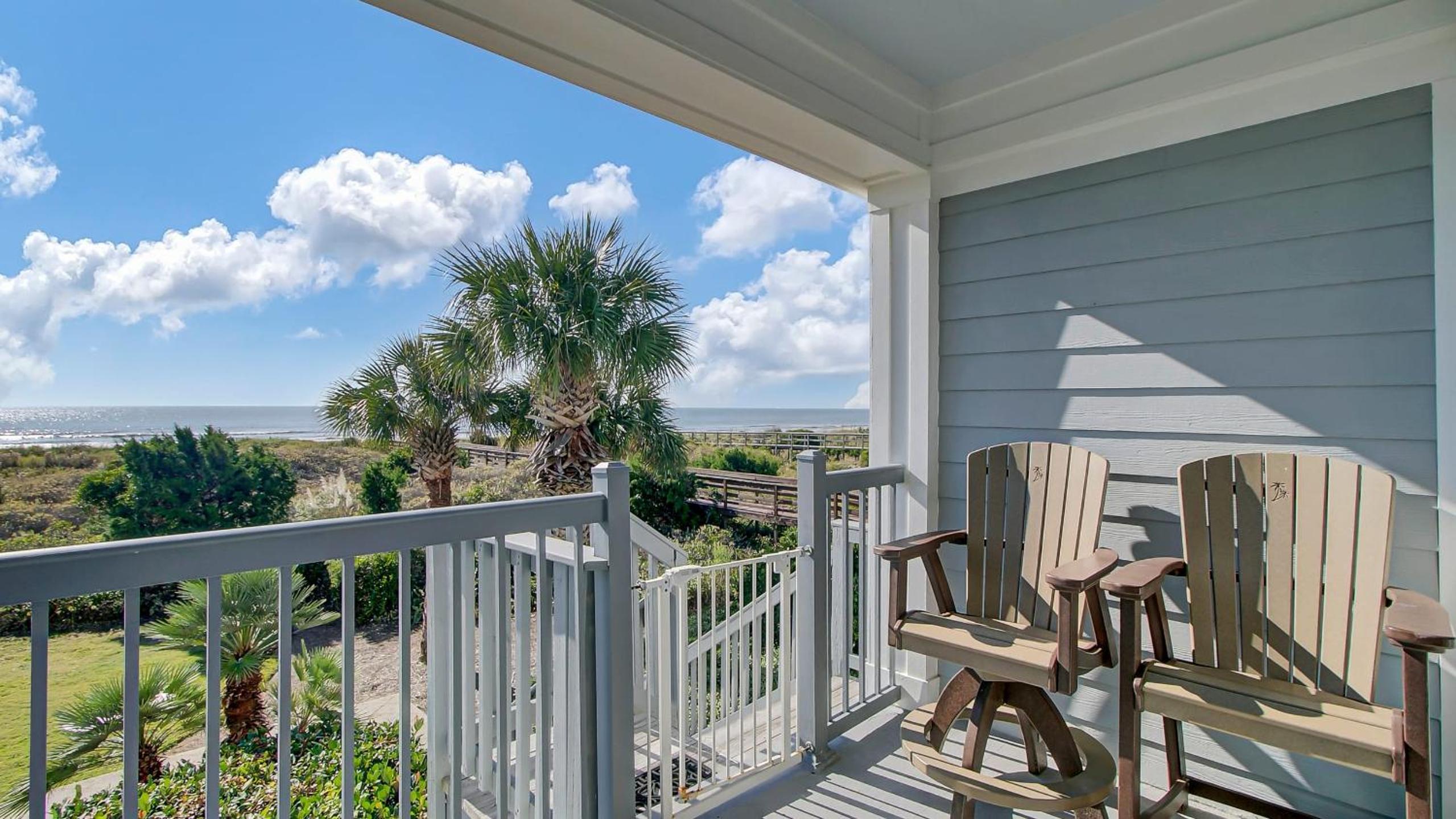 Beachfront 3BDR Condo w Pool Deck Ocean Views Ocean Blvd 102 by AvantStay