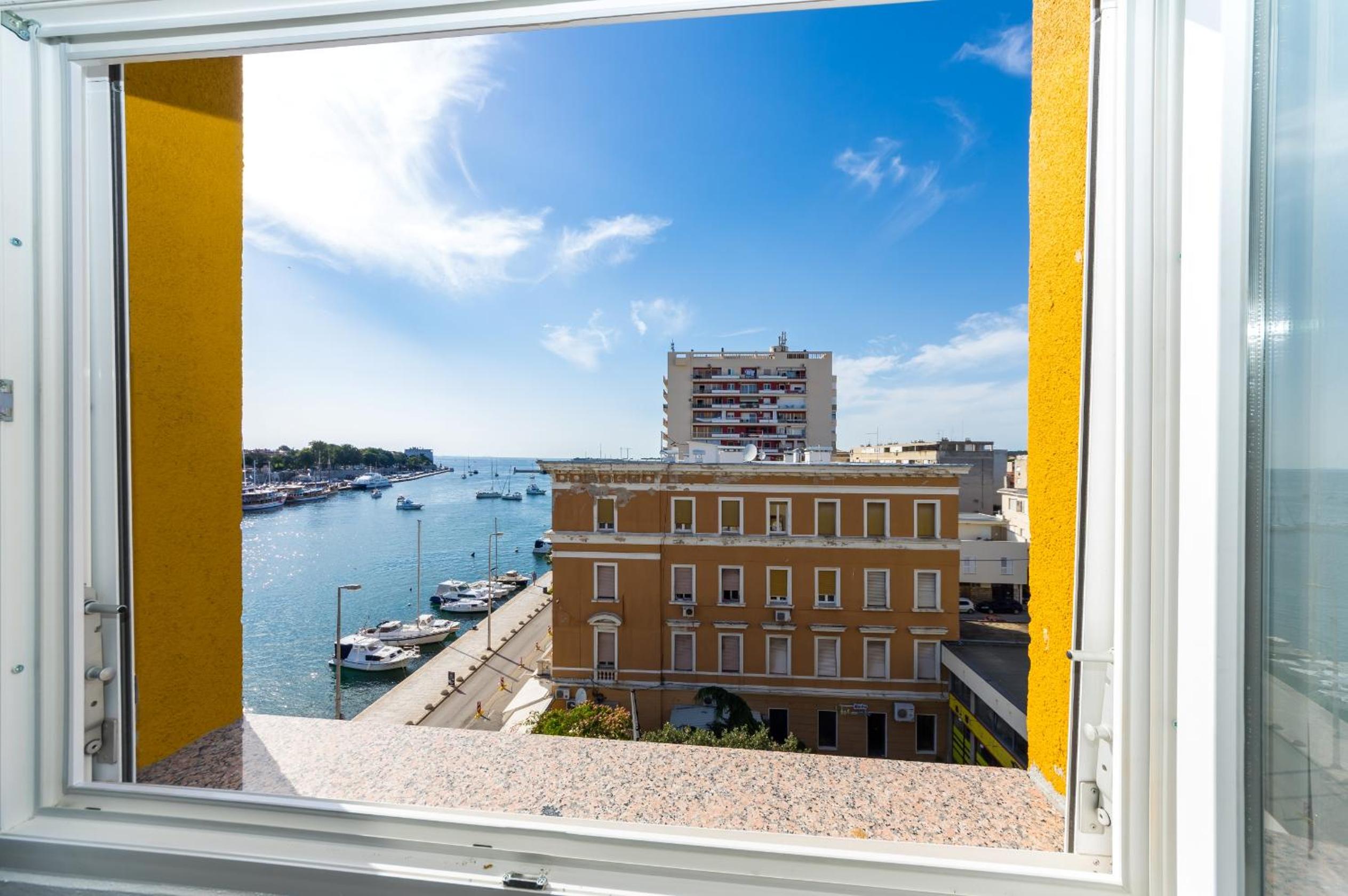 Harbour Lounge Apartment — Zadar, Croatia
