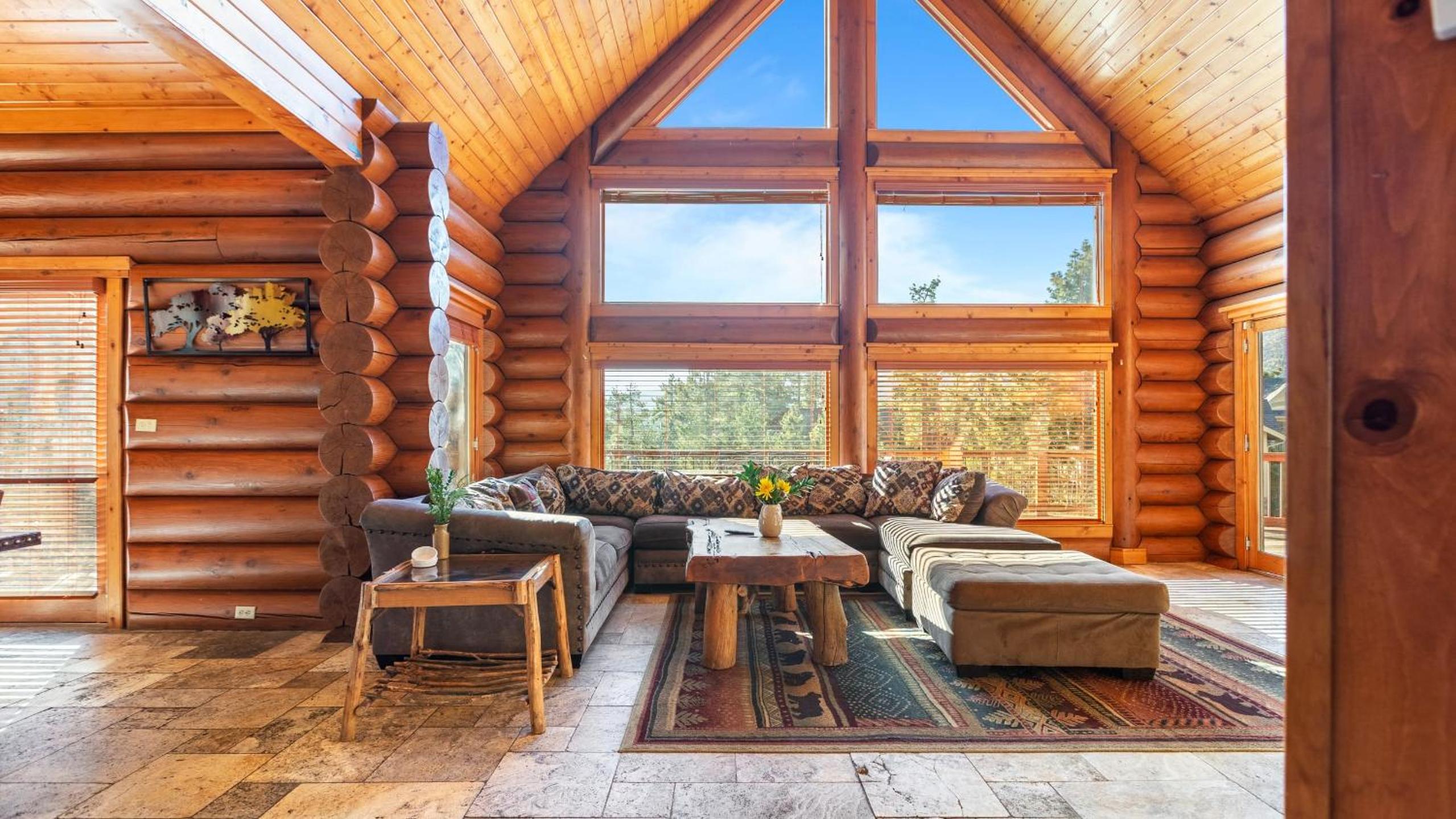 Sleeps 27 2 Homes Near the Lake Hot Tub Views Castle Glen Estates