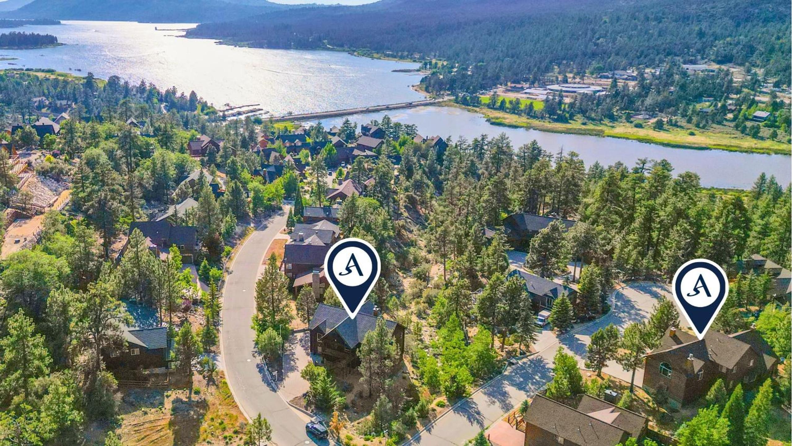 Sleeps 27 2 Homes Near the Lake Hot Tub Views Castle Glen Estates