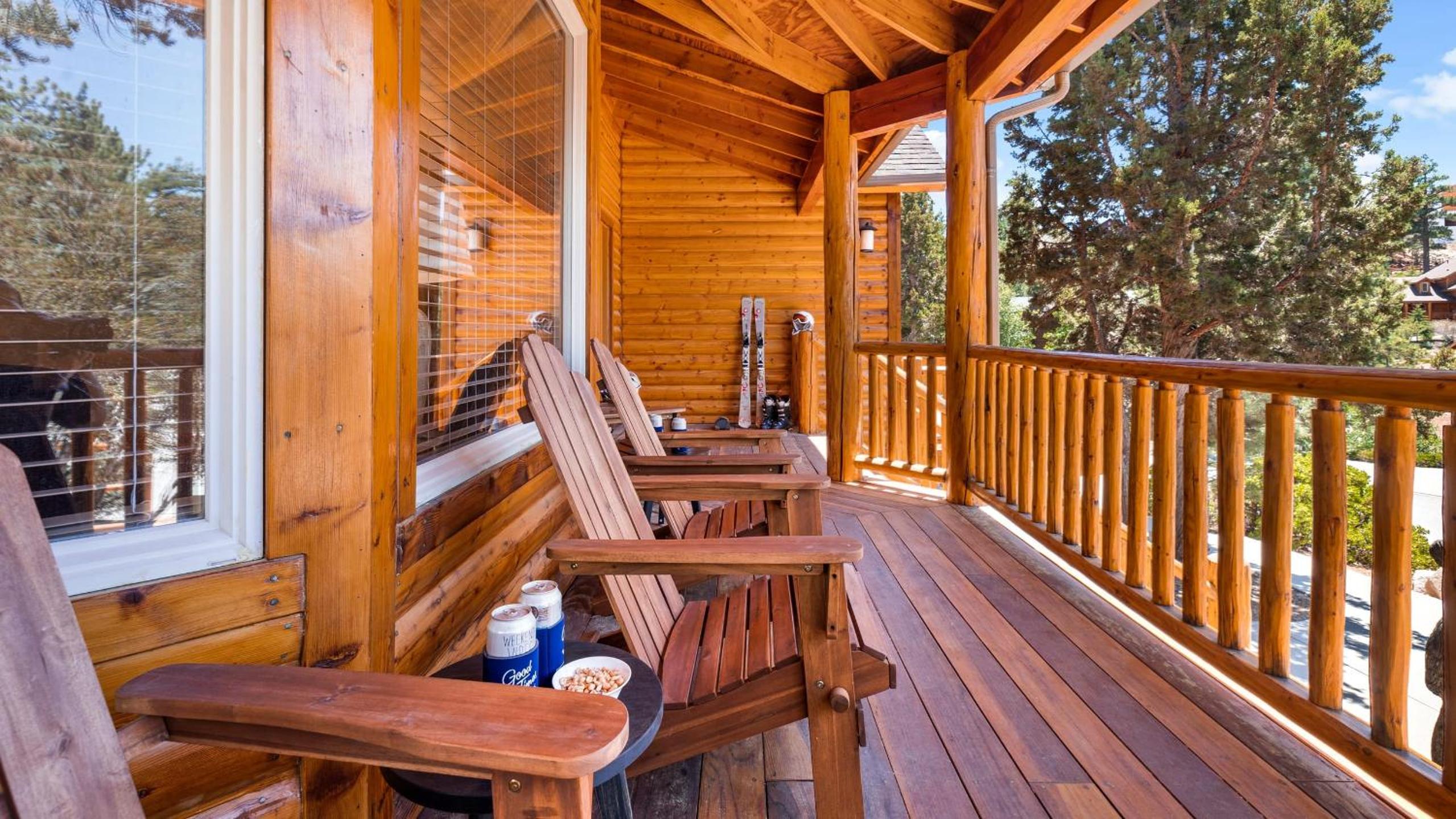 Sleeps 27 2 Homes Near the Lake Hot Tub Views Castle Glen Estates