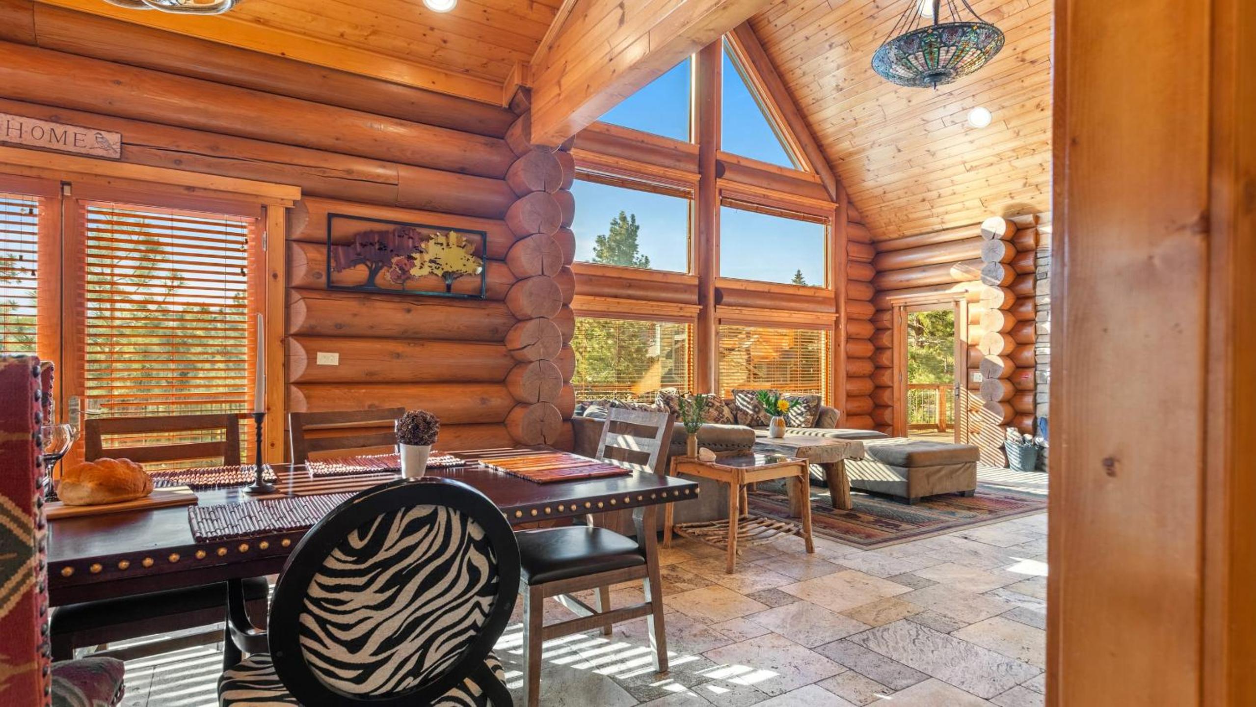 Sleeps 27 2 Homes Near the Lake Hot Tub Views Castle Glen Estates