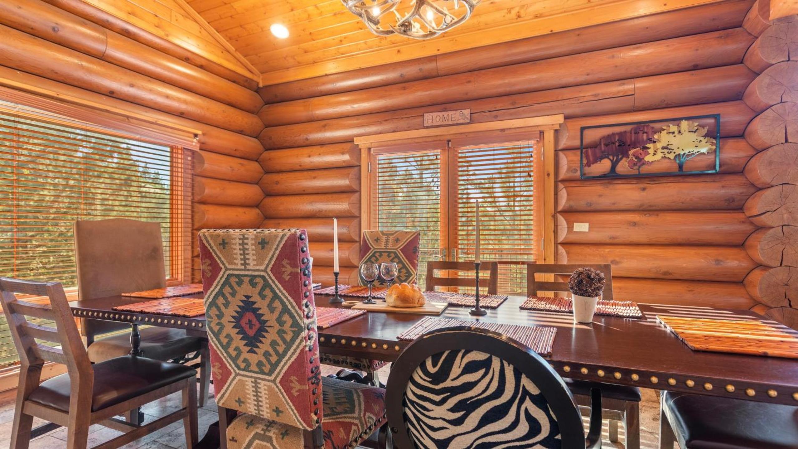 Sleeps 27 2 Homes Near the Lake Hot Tub Views Castle Glen Estates