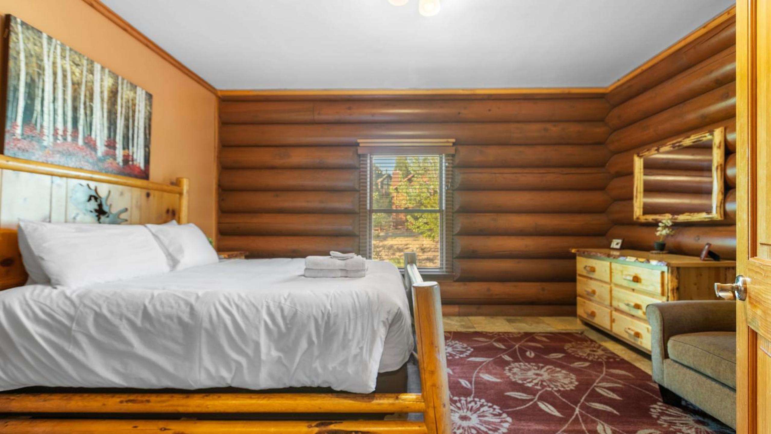 Sleeps 27 2 Homes Near the Lake Hot Tub Views Castle Glen Estates