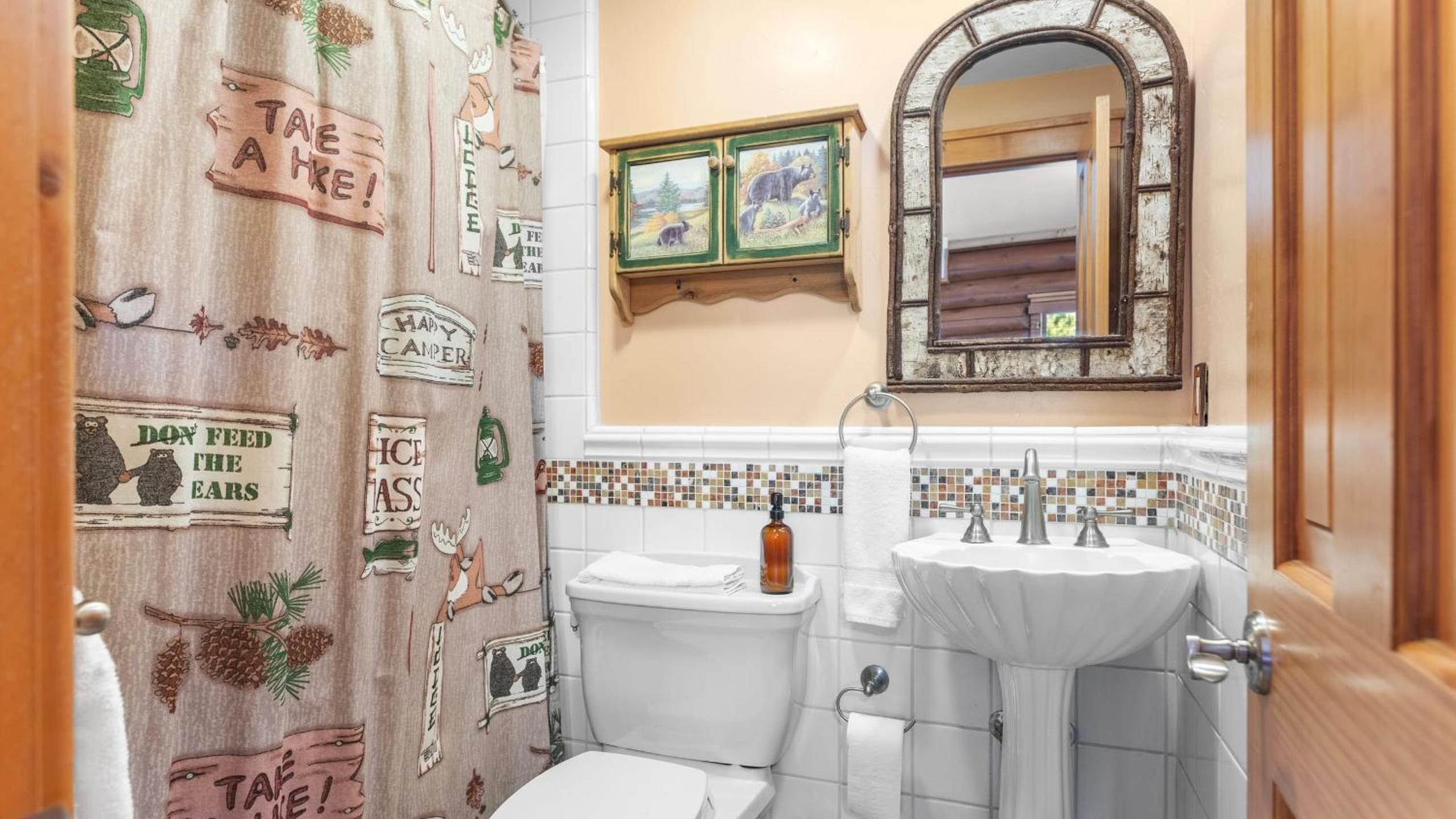 Sleeps 27 2 Homes Near the Lake Hot Tub Views Castle Glen Estates